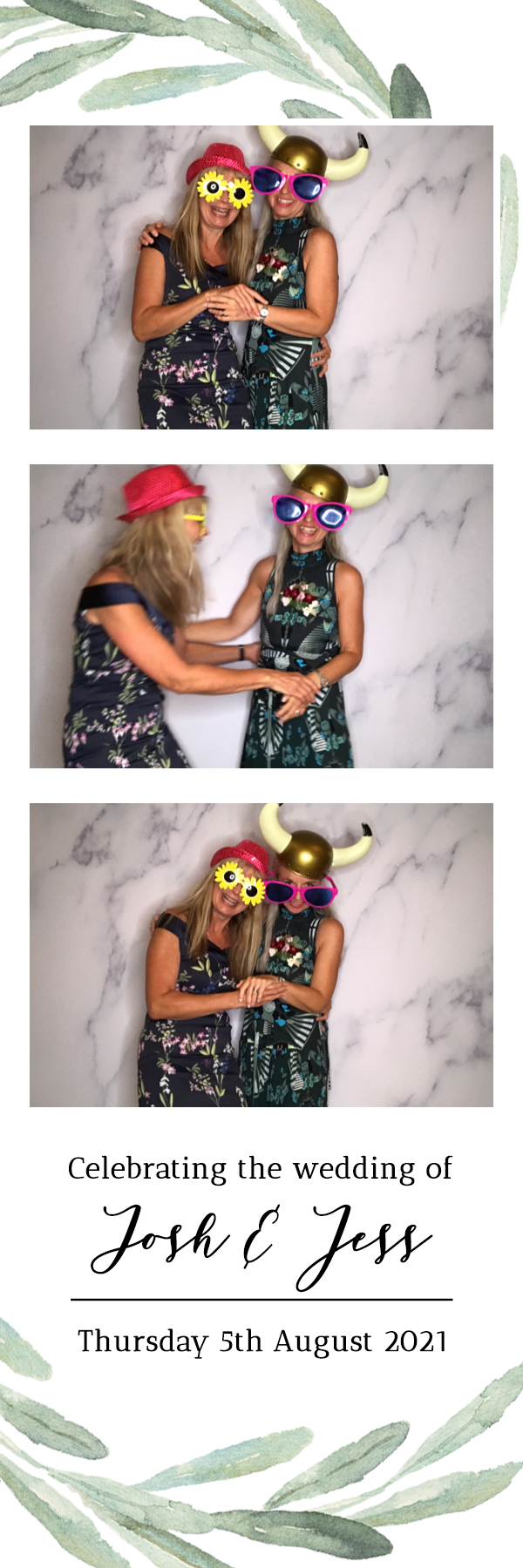Josh & Jess | View more photos from the event at images.mobile-photo-booth.com/u/MobilePhotoBoothUK/Josh-Jess