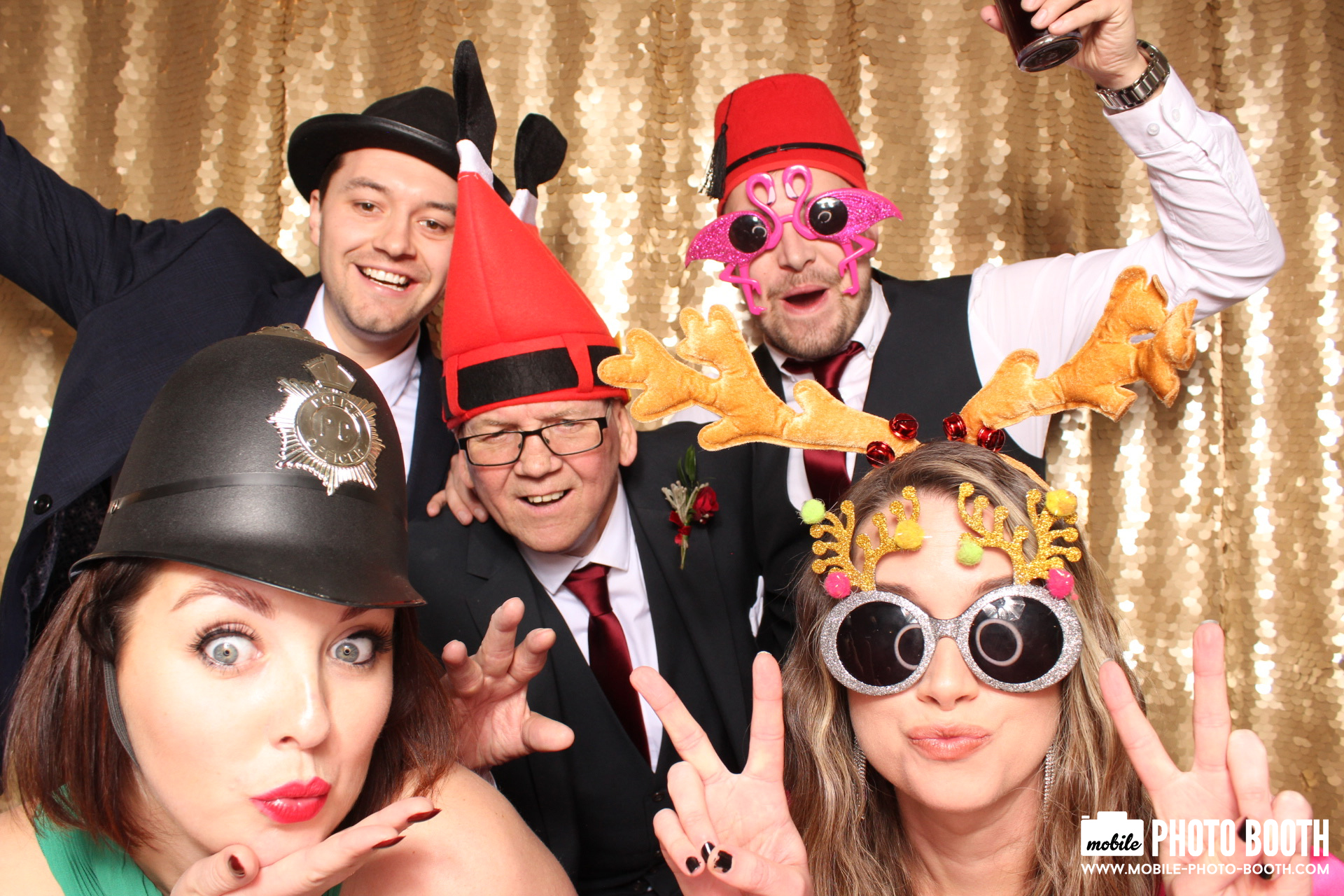 Mike & Molly | View more photos from the event at images.mobile-photo-booth.com/u/MobilePhotoBoothUK/Mike-Molly