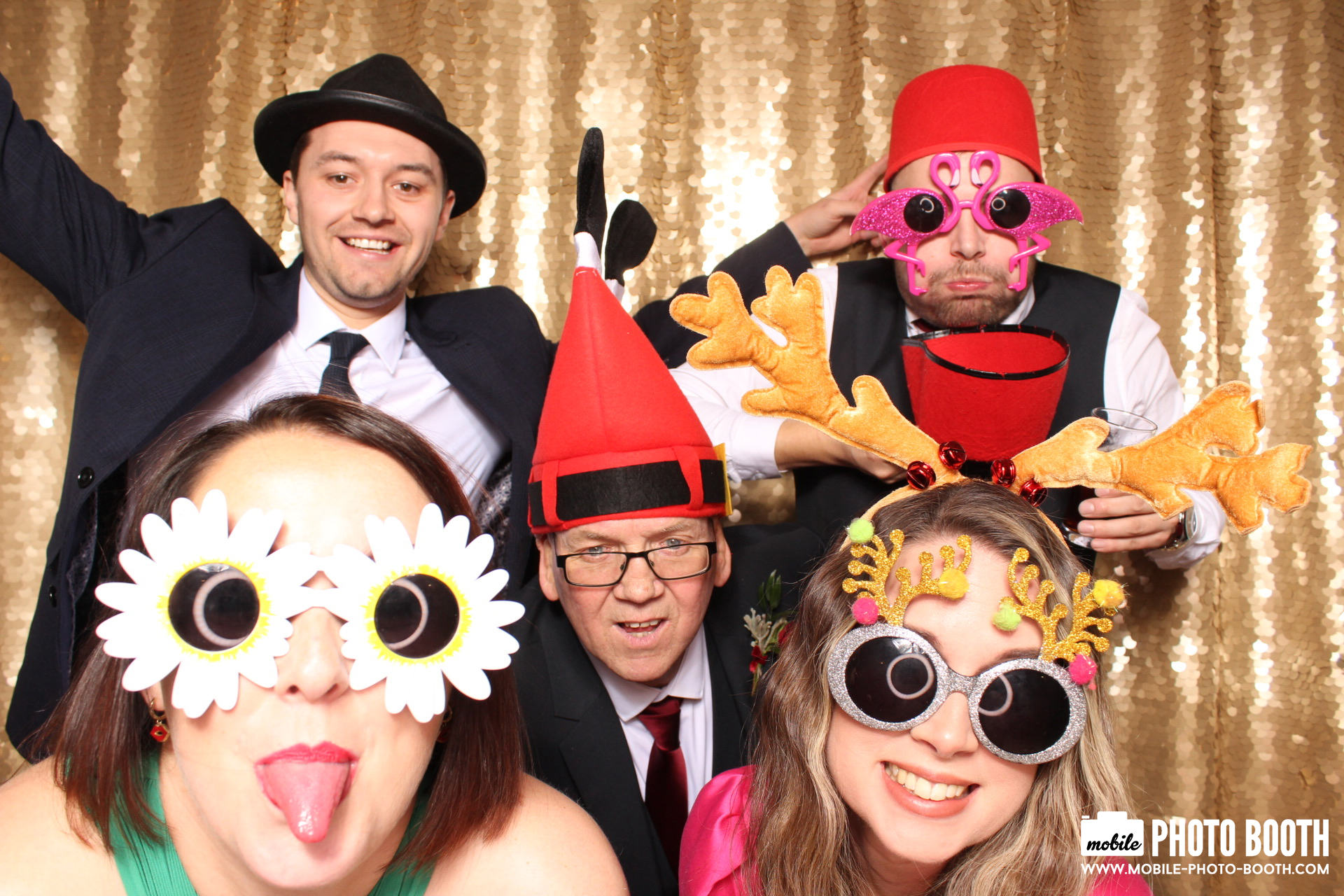 Mike & Molly | View more photos from the event at images.mobile-photo-booth.com/u/MobilePhotoBoothUK/Mike-Molly