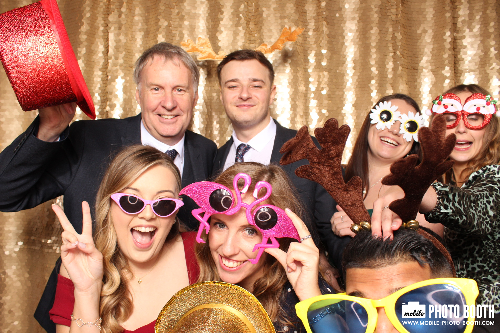 Mike & Molly | View more photos from the event at images.mobile-photo-booth.com/u/MobilePhotoBoothUK/Mike-Molly