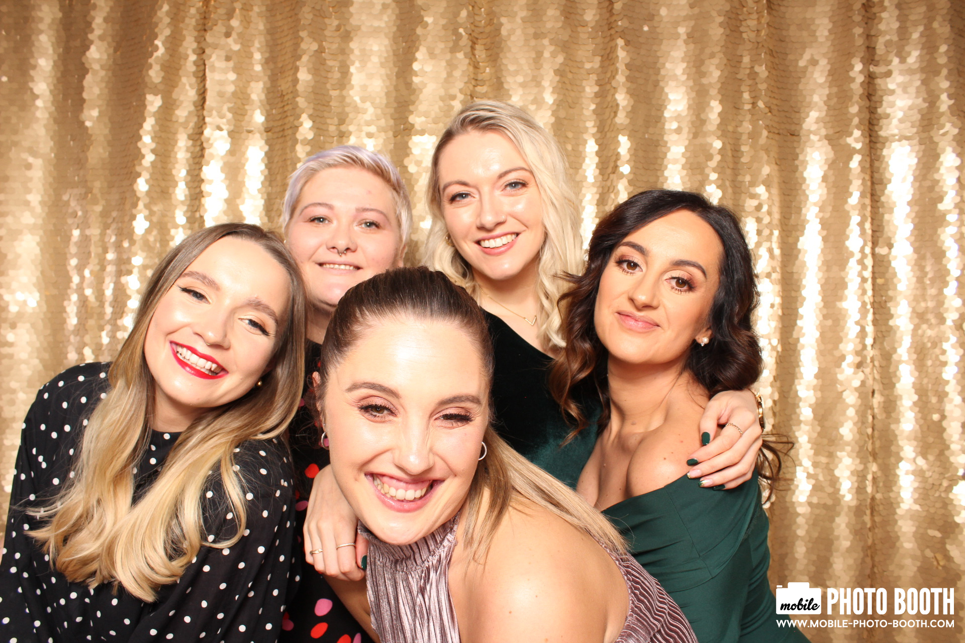 Mike & Molly | View more photos from the event at images.mobile-photo-booth.com/u/MobilePhotoBoothUK/Mike-Molly