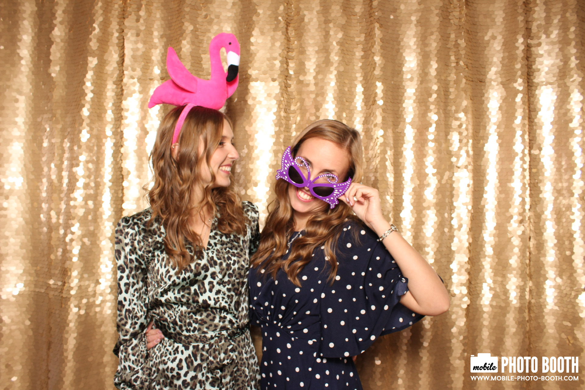 Mike & Molly | View more photos from the event at images.mobile-photo-booth.com/u/MobilePhotoBoothUK/Mike-Molly