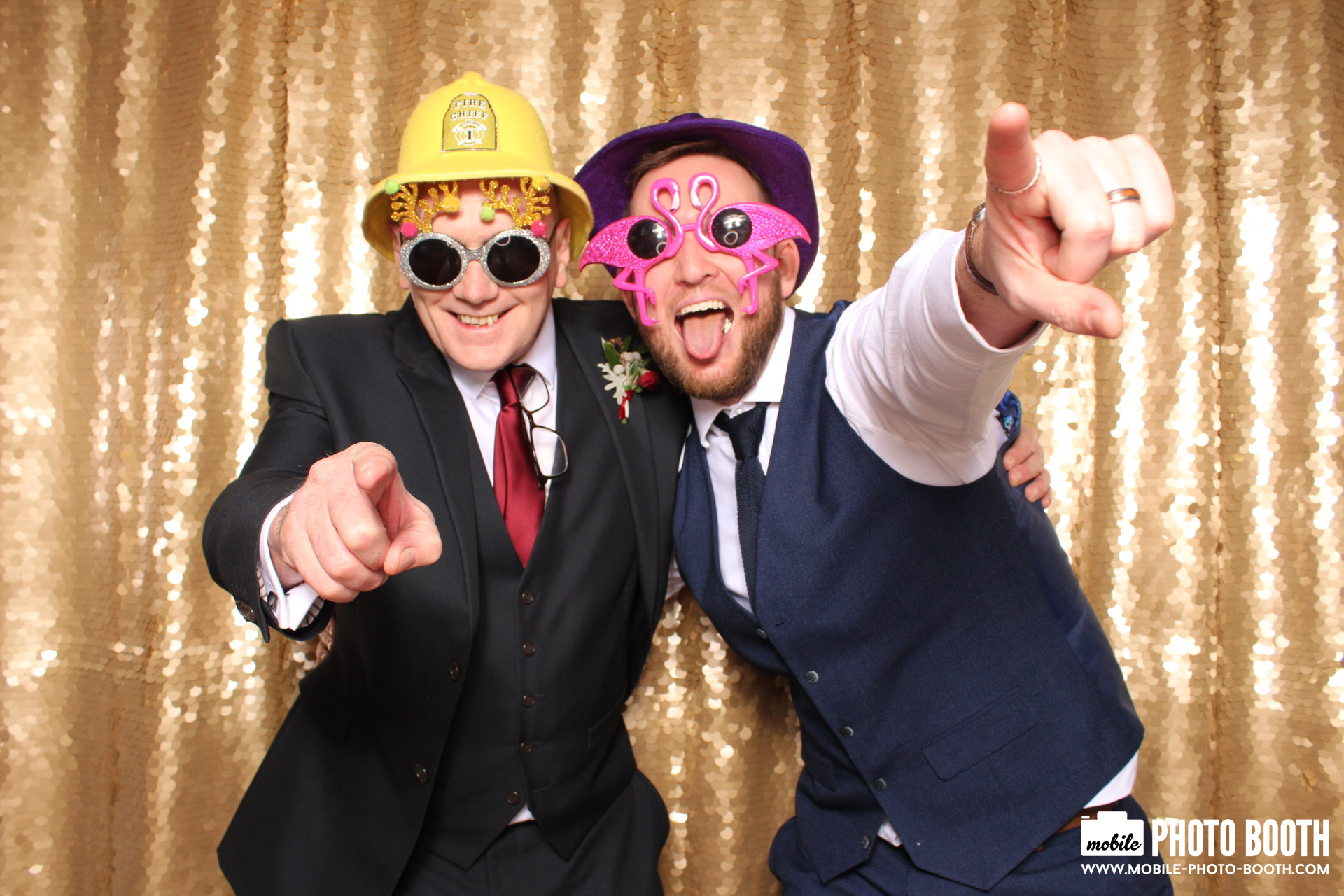Mike & Molly | View more photos from the event at images.mobile-photo-booth.com/u/MobilePhotoBoothUK/Mike-Molly