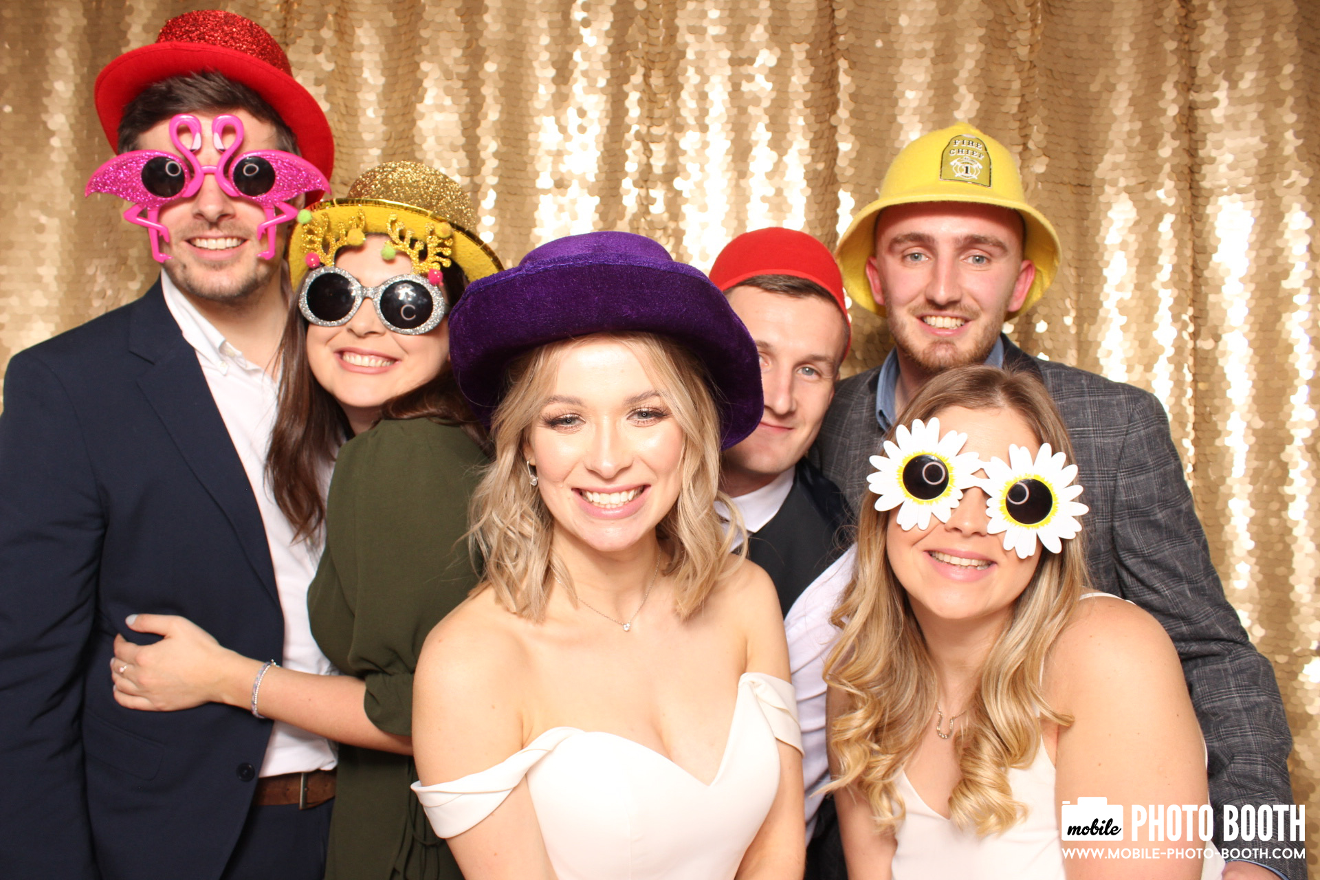 Mike & Molly | View more photos from the event at images.mobile-photo-booth.com/u/MobilePhotoBoothUK/Mike-Molly