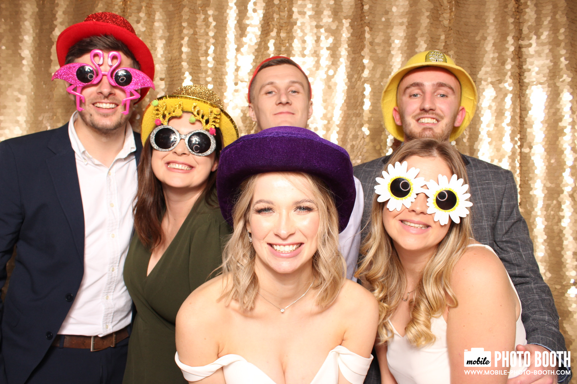 Mike & Molly | View more photos from the event at images.mobile-photo-booth.com/u/MobilePhotoBoothUK/Mike-Molly