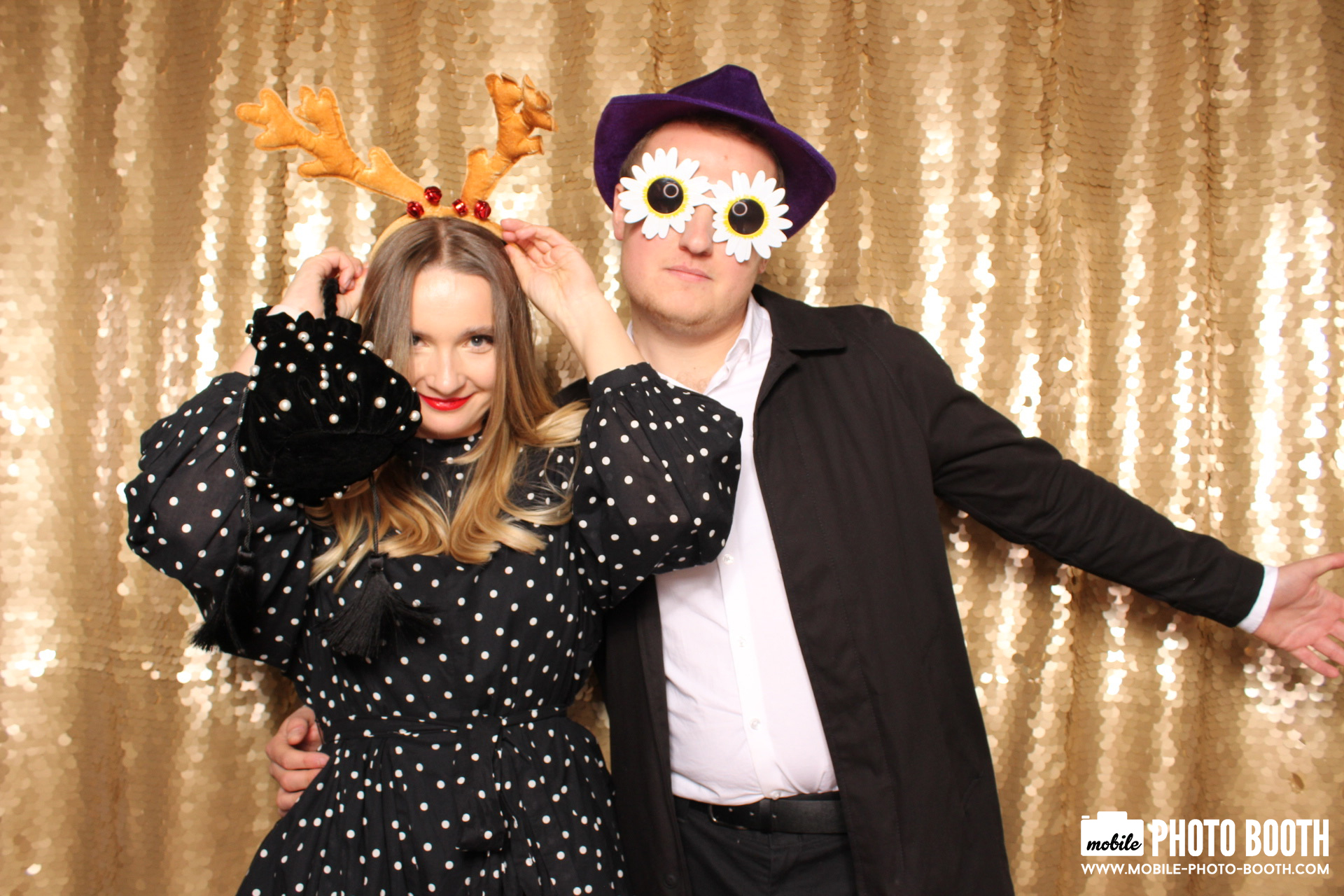 Mike & Molly | View more photos from the event at images.mobile-photo-booth.com/u/MobilePhotoBoothUK/Mike-Molly
