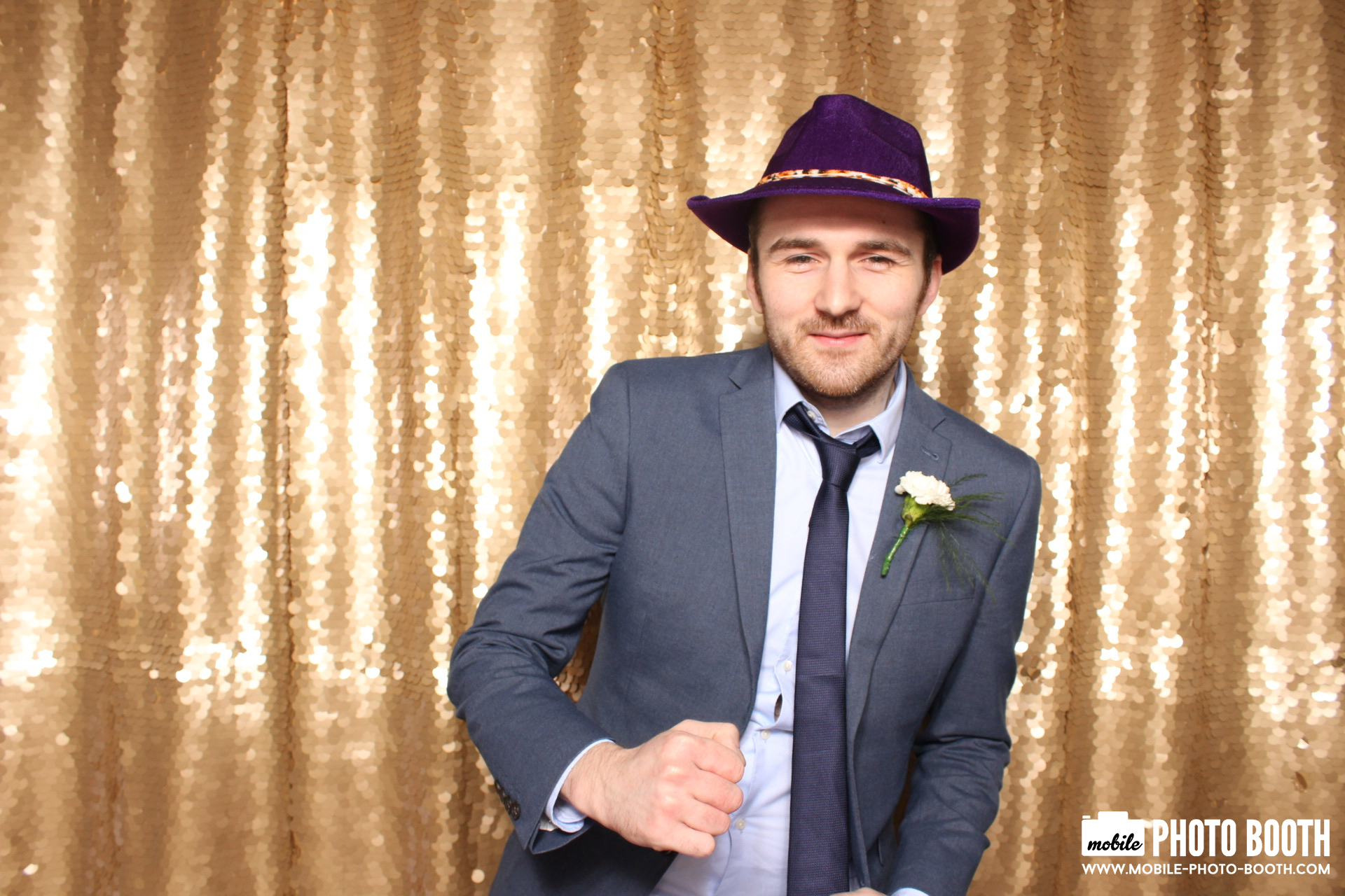 Mike & Molly | View more photos from the event at images.mobile-photo-booth.com/u/MobilePhotoBoothUK/Mike-Molly