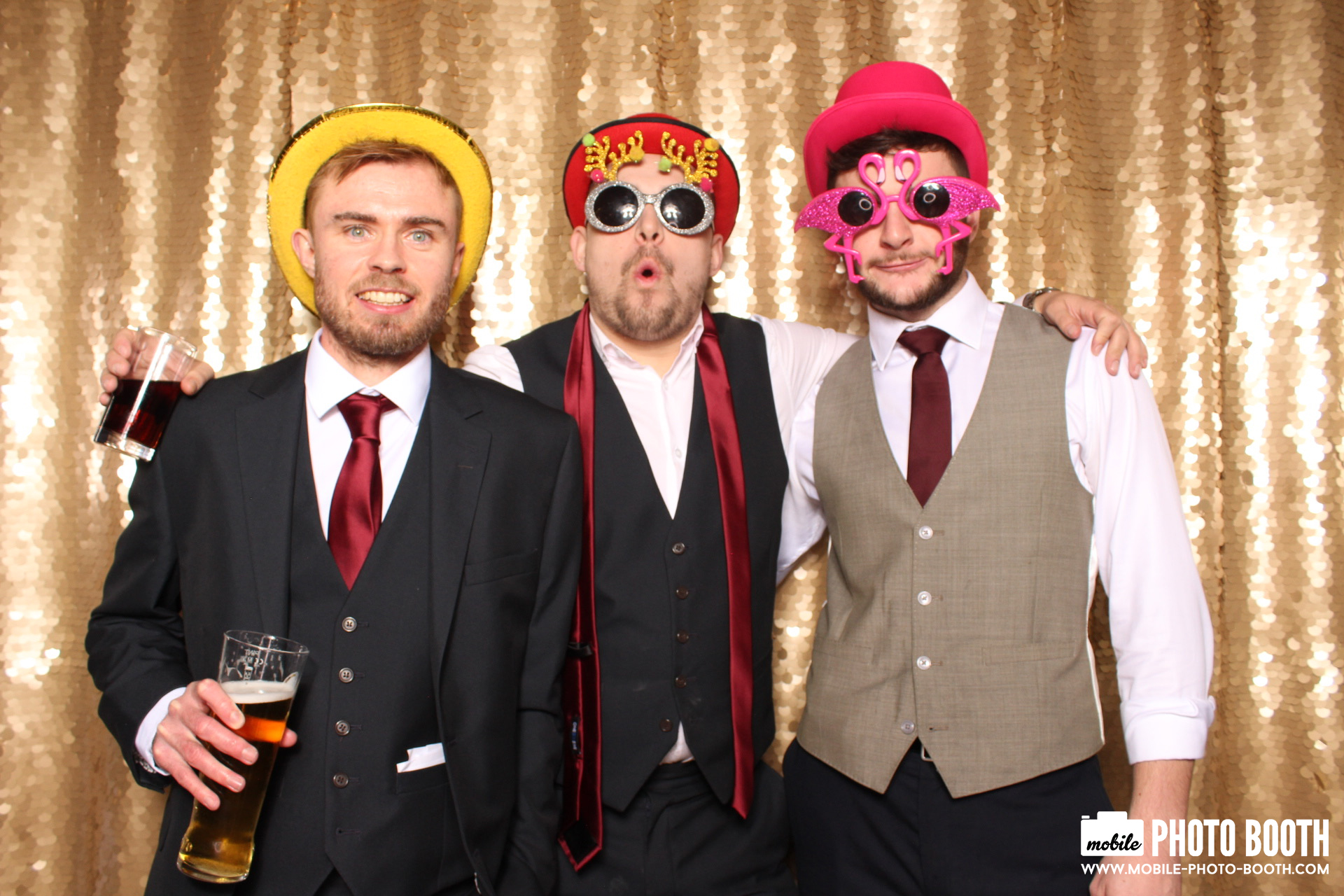 Mike & Molly | View more photos from the event at images.mobile-photo-booth.com/u/MobilePhotoBoothUK/Mike-Molly