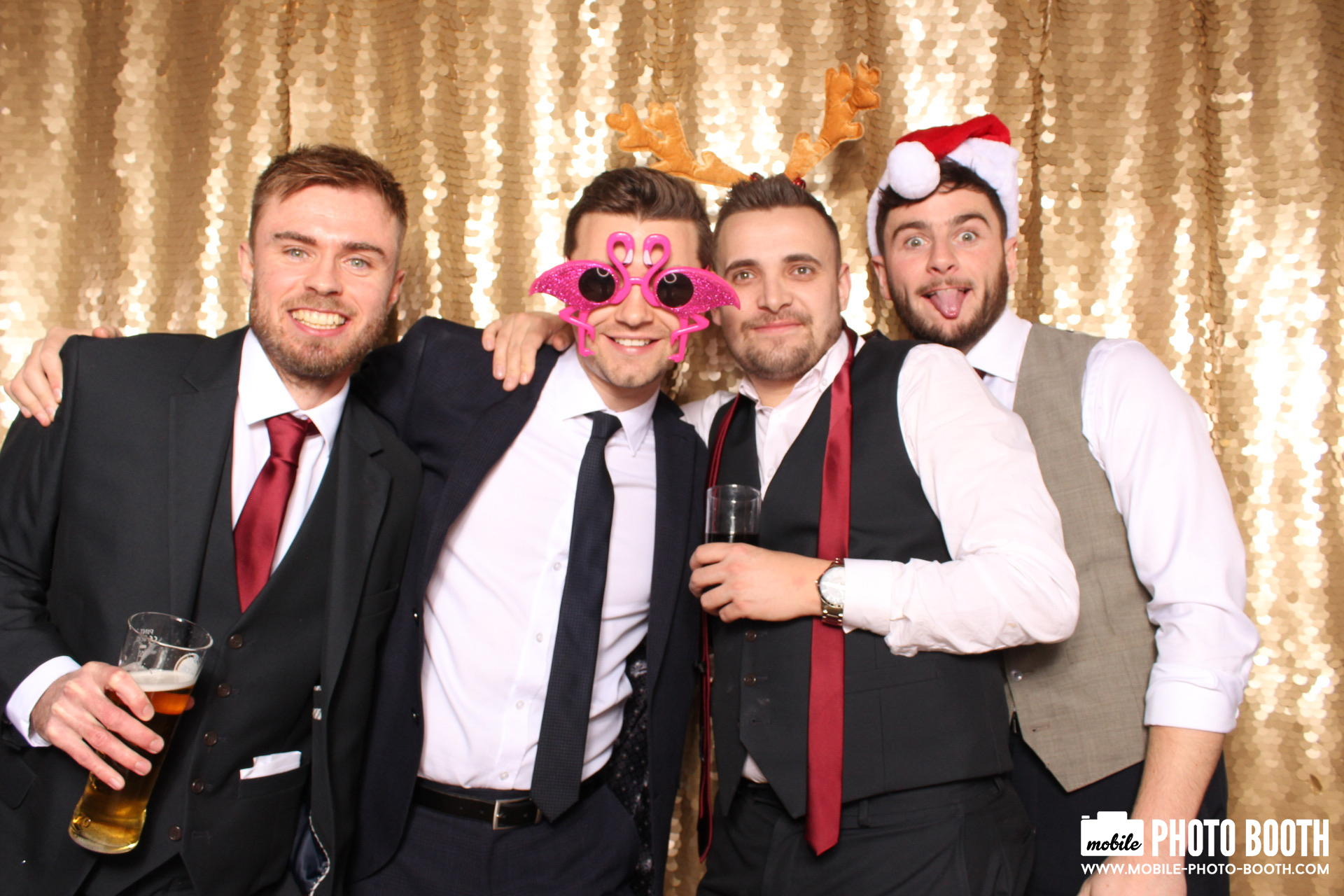 Mike & Molly | View more photos from the event at images.mobile-photo-booth.com/u/MobilePhotoBoothUK/Mike-Molly
