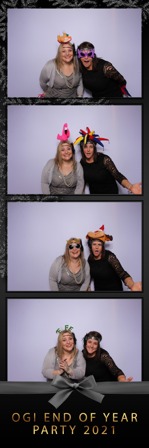 Ogi End of Year Party 2021 | View more photos from the event at images.mobile-photo-booth.com/u/MobilePhotoBoothUK/Ogi-End-of-Year-Party-2021