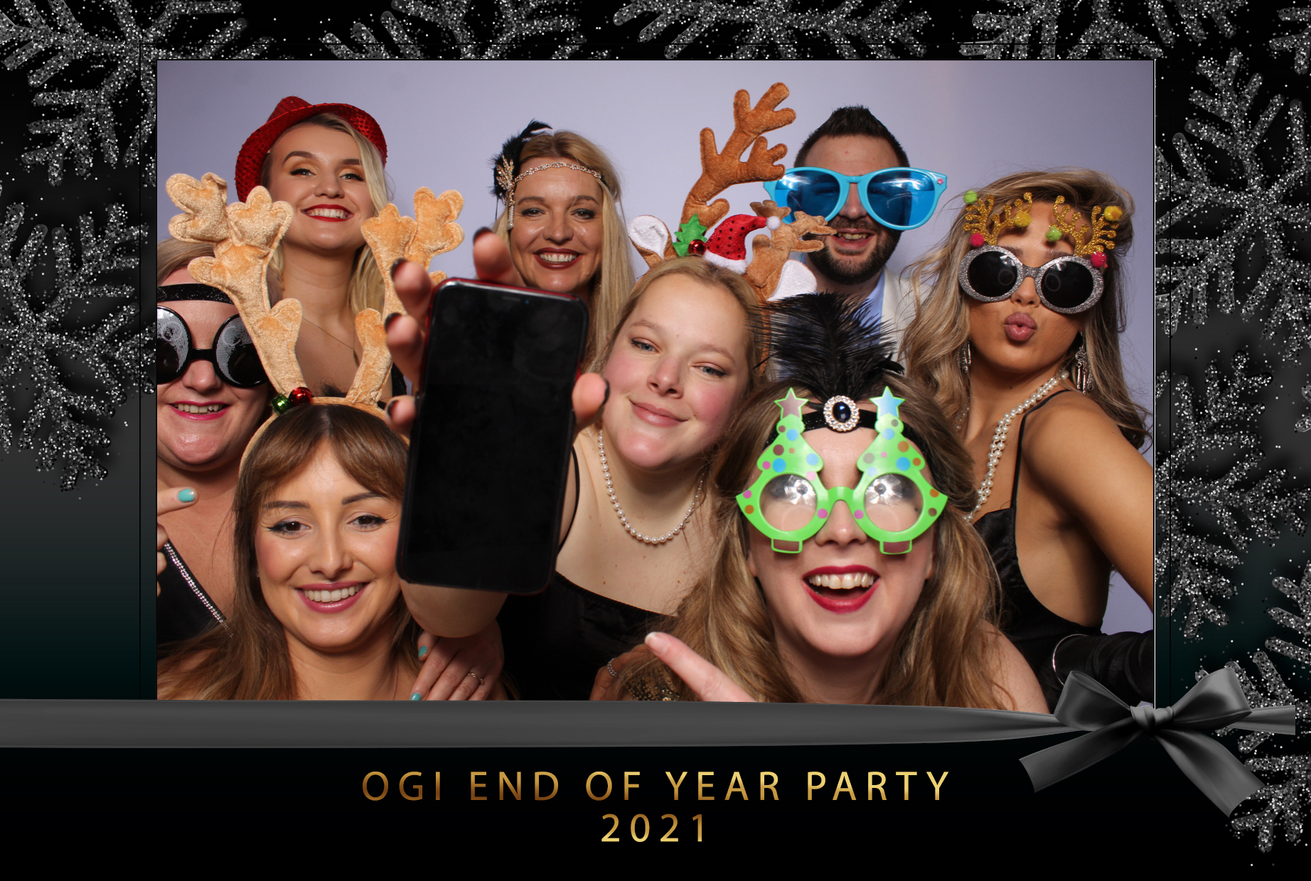 Ogi End of Year Party 2021 | View more photos from the event at images.mobile-photo-booth.com/u/MobilePhotoBoothUK/Ogi-End-of-Year-Party-2021