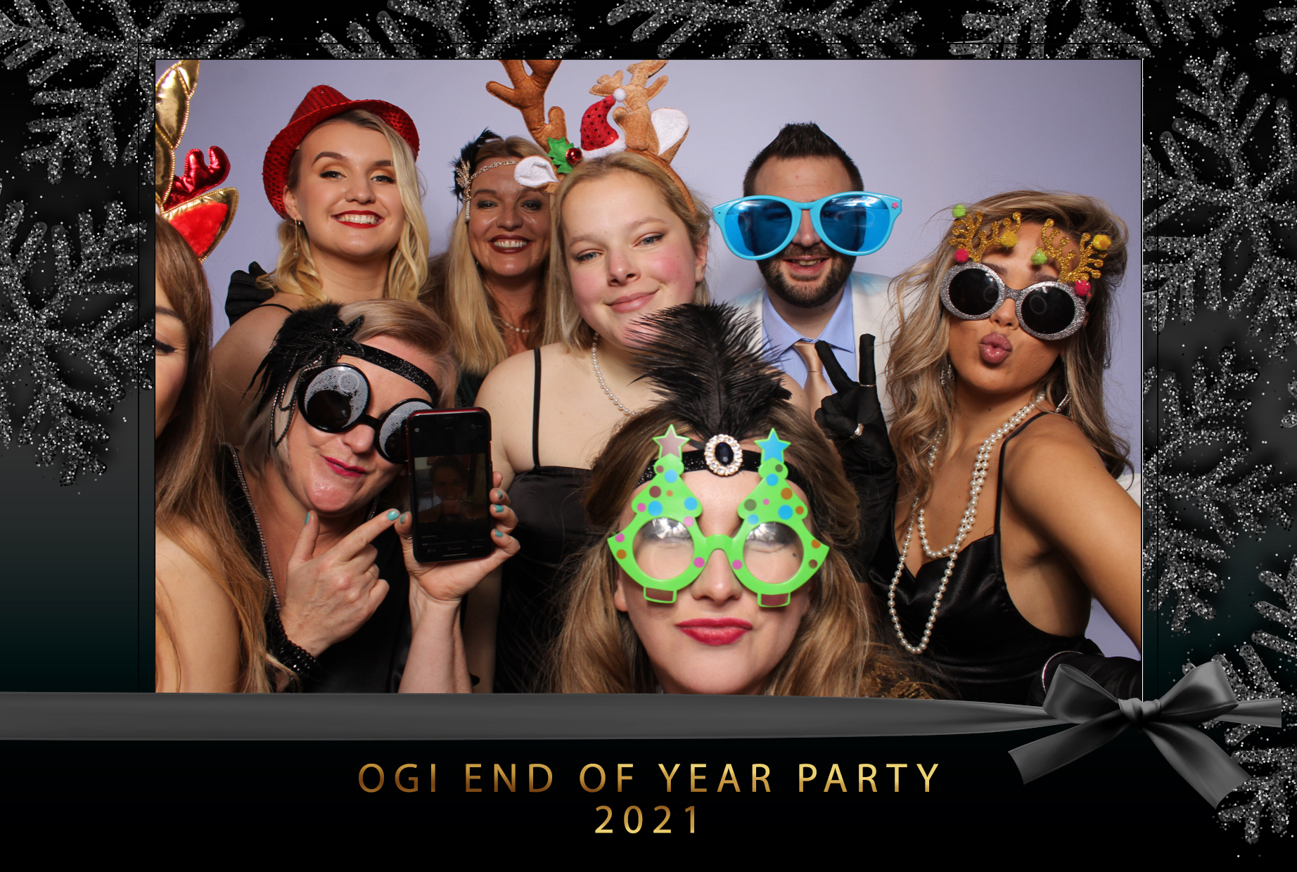 Ogi End of Year Party 2021 | View more photos from the event at images.mobile-photo-booth.com/u/MobilePhotoBoothUK/Ogi-End-of-Year-Party-2021