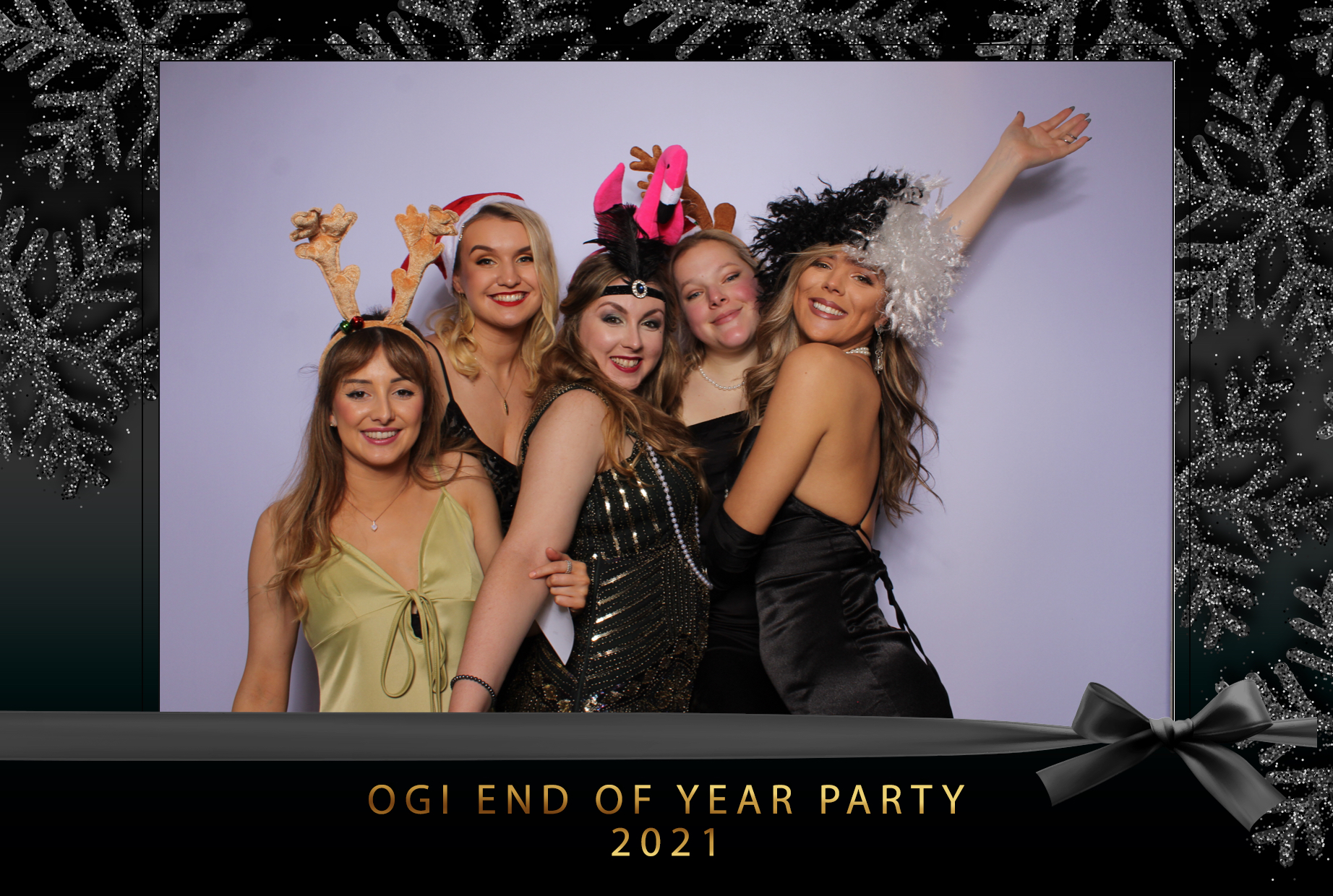 Ogi End of Year Party 2021 | View more photos from the event at images.mobile-photo-booth.com/u/MobilePhotoBoothUK/Ogi-End-of-Year-Party-2021