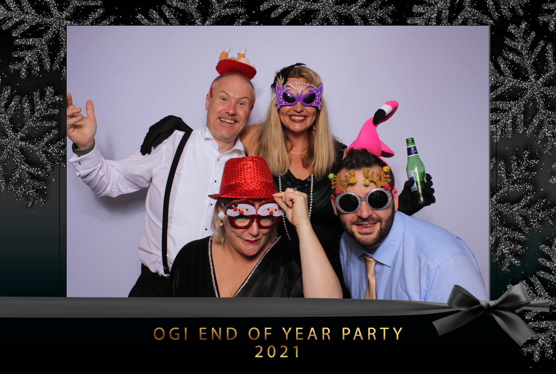 Ogi End of Year Party 2021 | View more photos from the event at images.mobile-photo-booth.com/u/MobilePhotoBoothUK/Ogi-End-of-Year-Party-2021