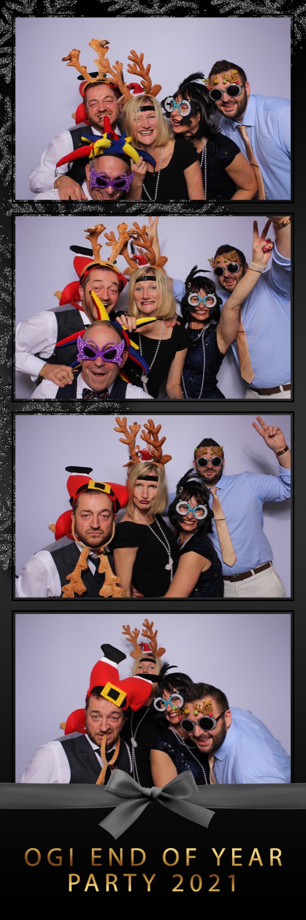 Ogi End of Year Party 2021 | View more photos from the event at images.mobile-photo-booth.com/u/MobilePhotoBoothUK/Ogi-End-of-Year-Party-2021