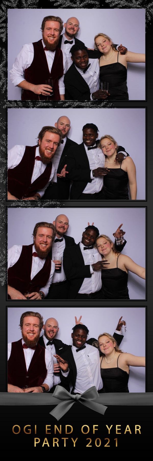 Ogi End of Year Party 2021 | View more photos from the event at images.mobile-photo-booth.com/u/MobilePhotoBoothUK/Ogi-End-of-Year-Party-2021
