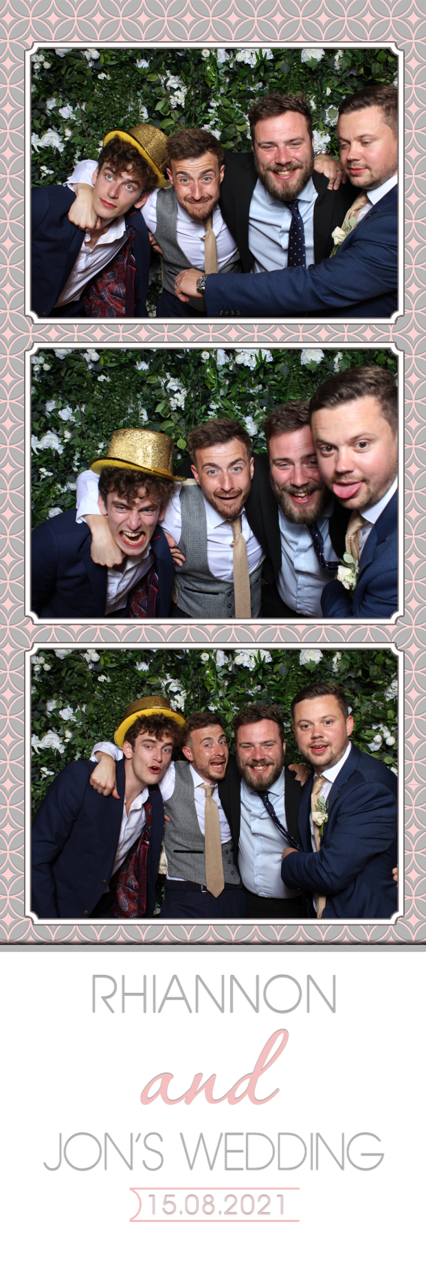 Rhiannon & Jon | View more photos from the event at images.mobile-photo-booth.com/u/MobilePhotoBoothUK/Rhiannon-Jon