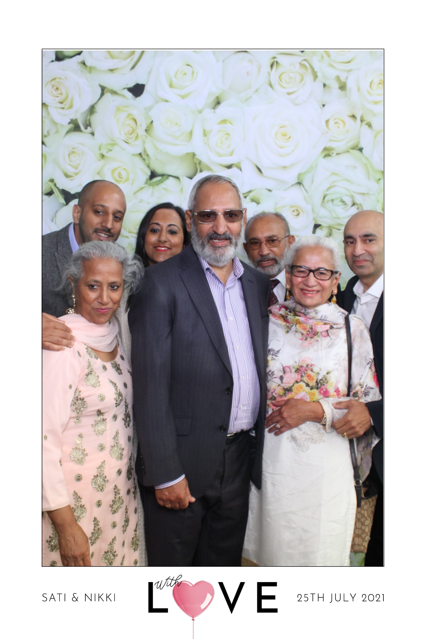 Sati & Nikki | View more photos from the event at images.mobile-photo-booth.com/u/MobilePhotoBoothUK/Sati-Nikki