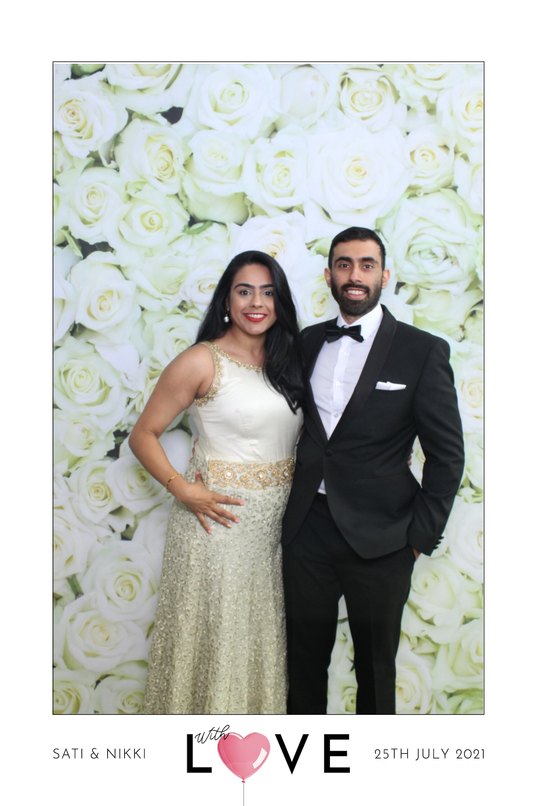 Sati & Nikki | View more photos from the event at images.mobile-photo-booth.com/u/MobilePhotoBoothUK/Sati-Nikki