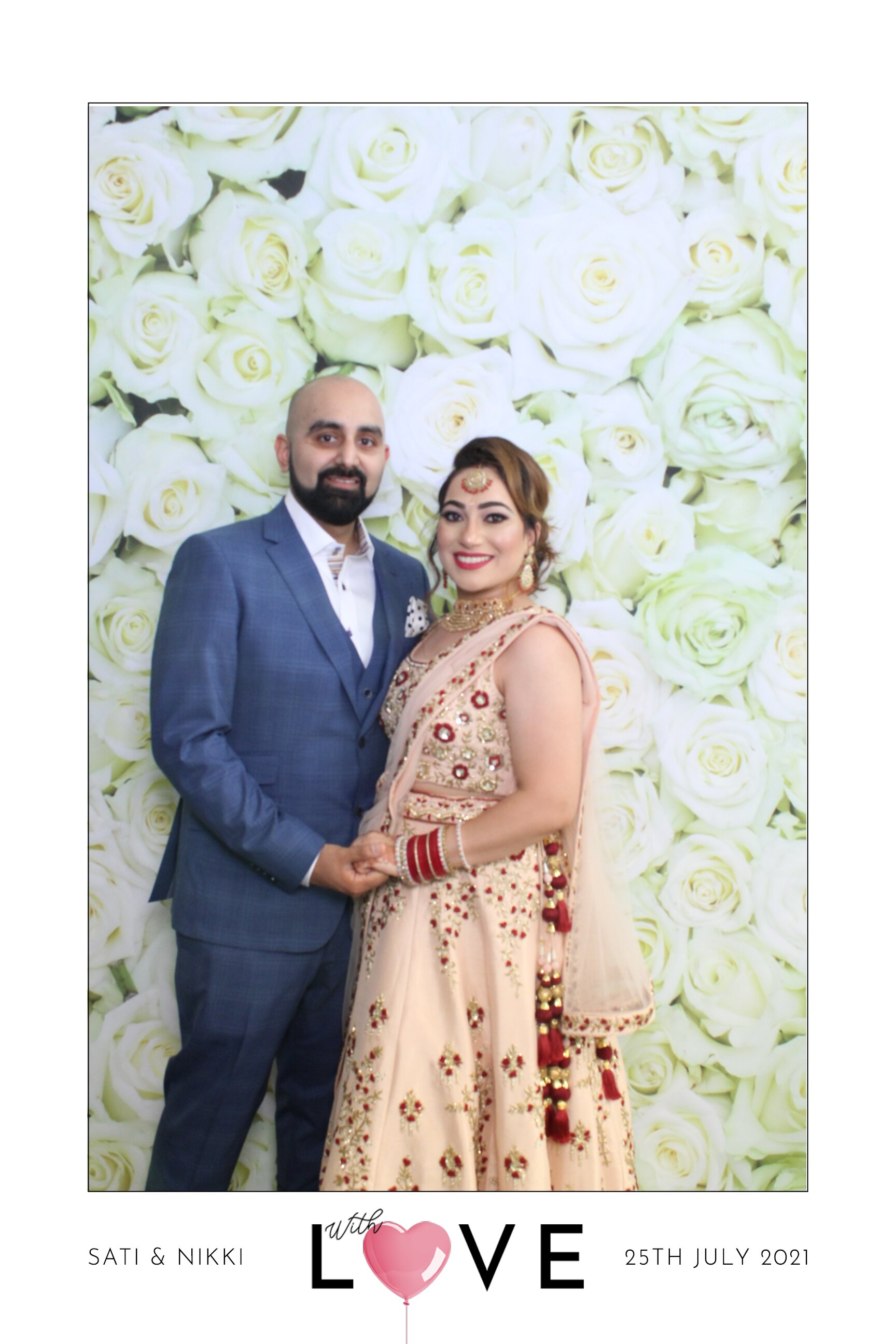 Sati & Nikki | View more photos from the event at images.mobile-photo-booth.com/u/MobilePhotoBoothUK/Sati-Nikki