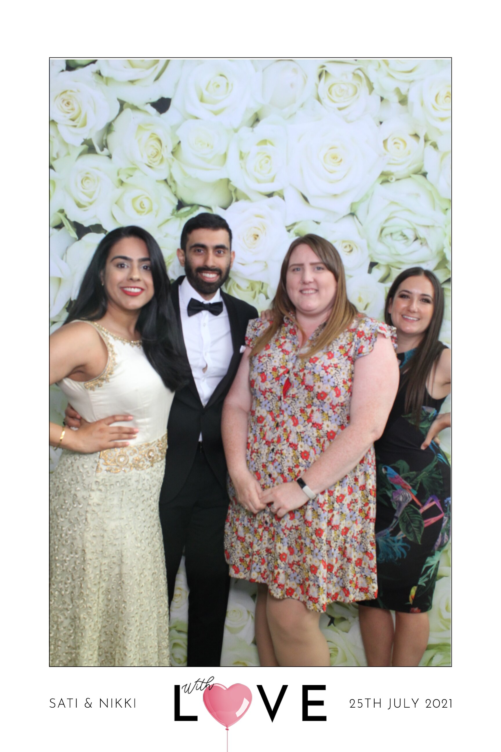 Sati & Nikki | View more photos from the event at images.mobile-photo-booth.com/u/MobilePhotoBoothUK/Sati-Nikki