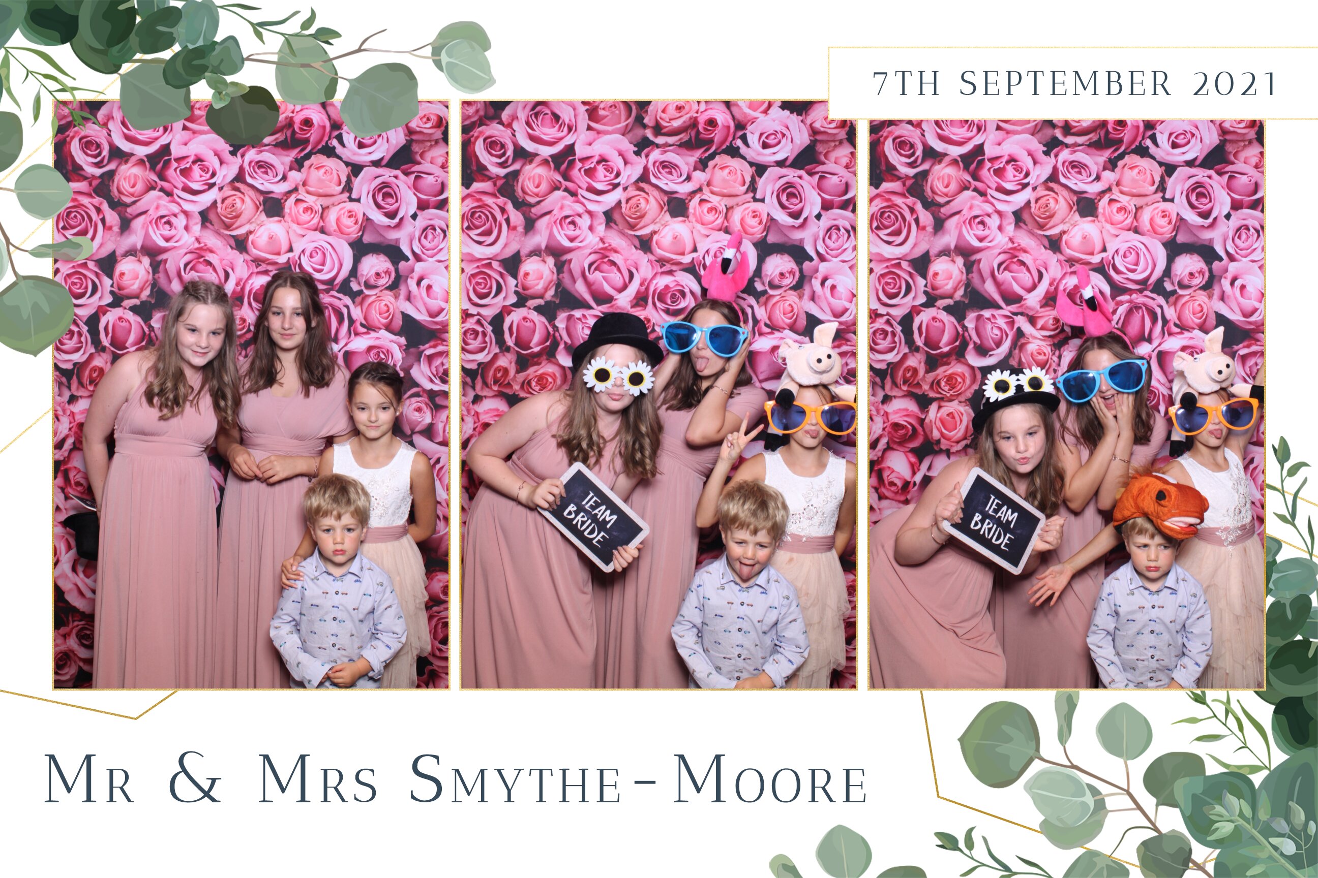 Tiffany & Daniel | View more photos from the event at images.mobile-photo-booth.com/u/MobilePhotoBoothUK/Tiffany-Daniel