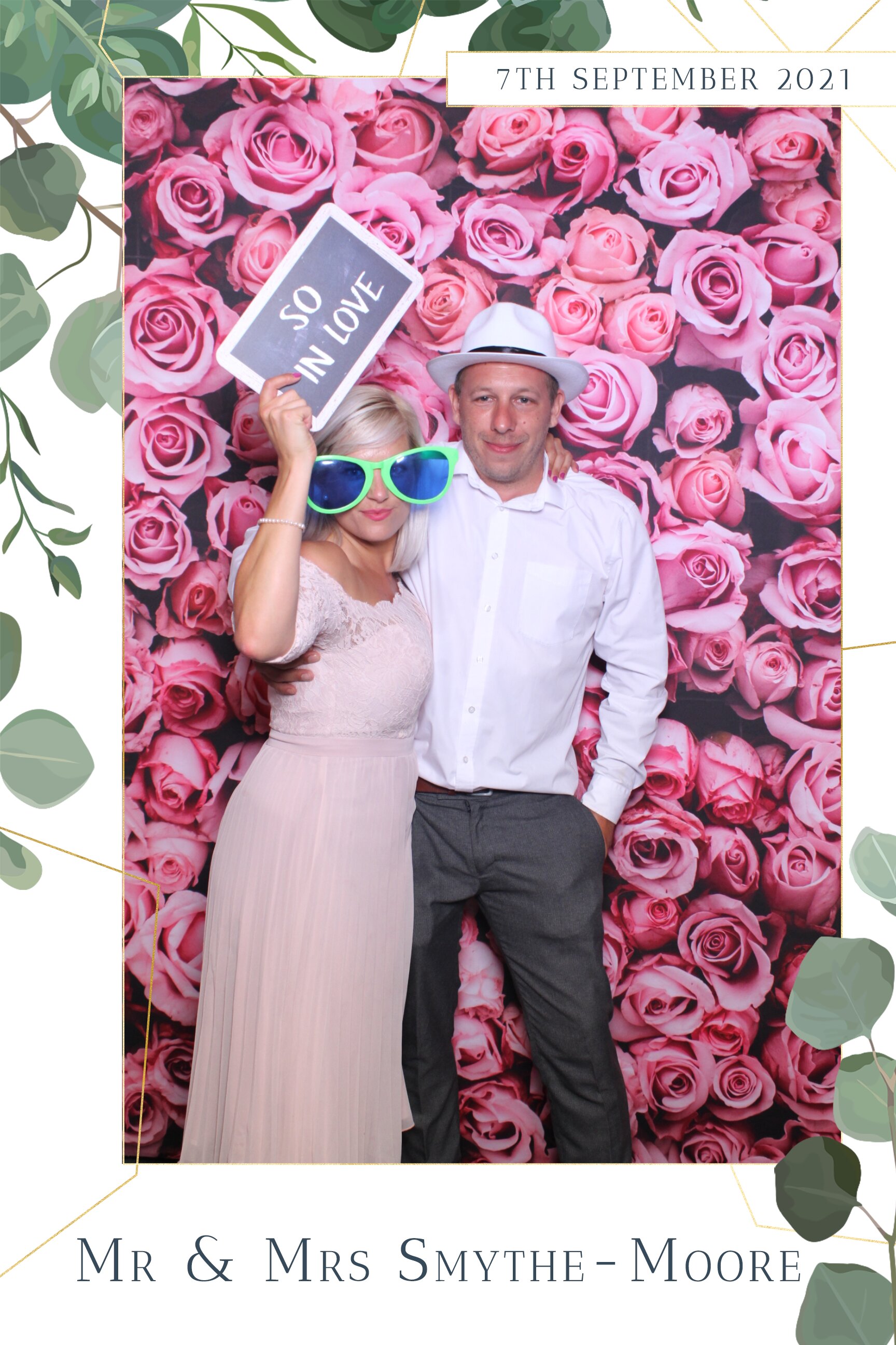Tiffany & Daniel | View more photos from the event at images.mobile-photo-booth.com/u/MobilePhotoBoothUK/Tiffany-Daniel