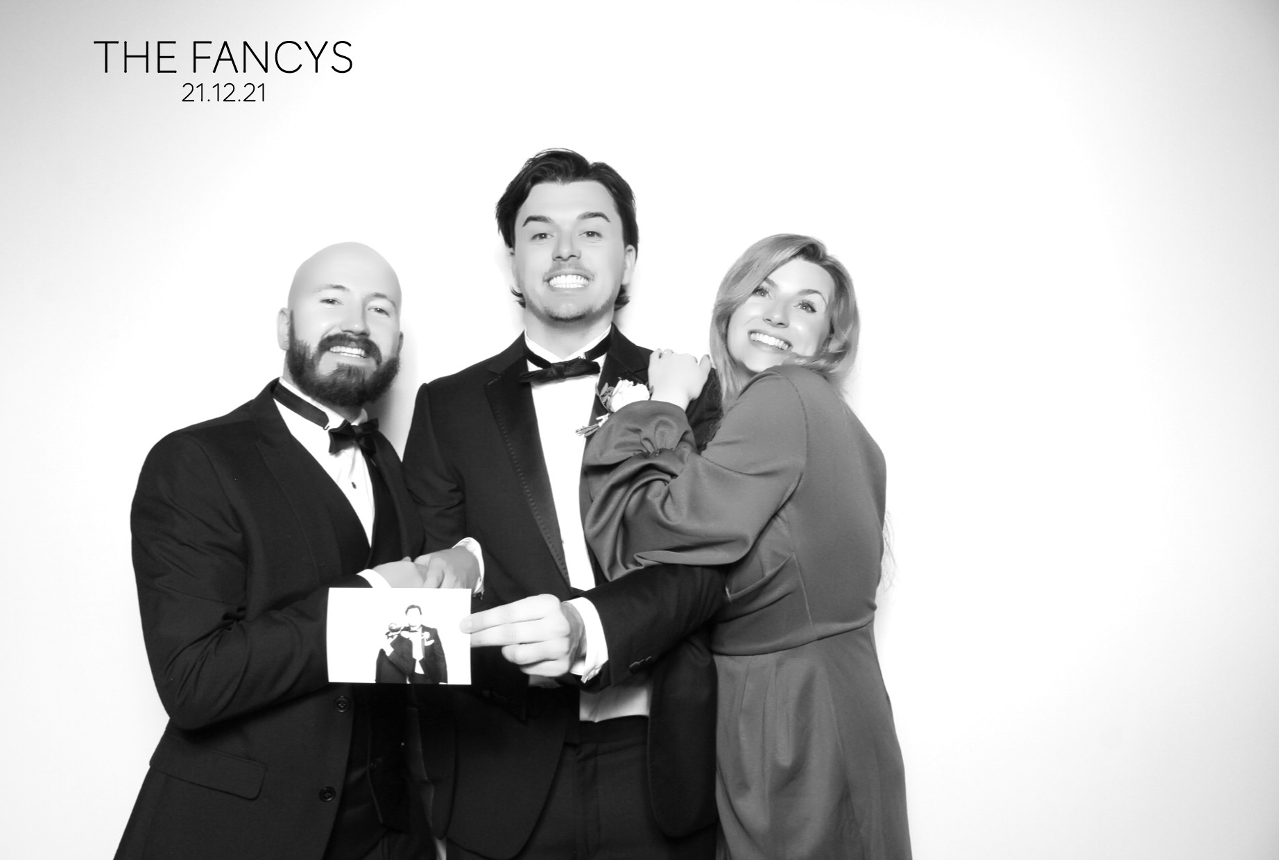 Tom & Ellen | View more photos from the event at images.mobile-photo-booth.com/u/MobilePhotoBoothUK/Tom-Ellen