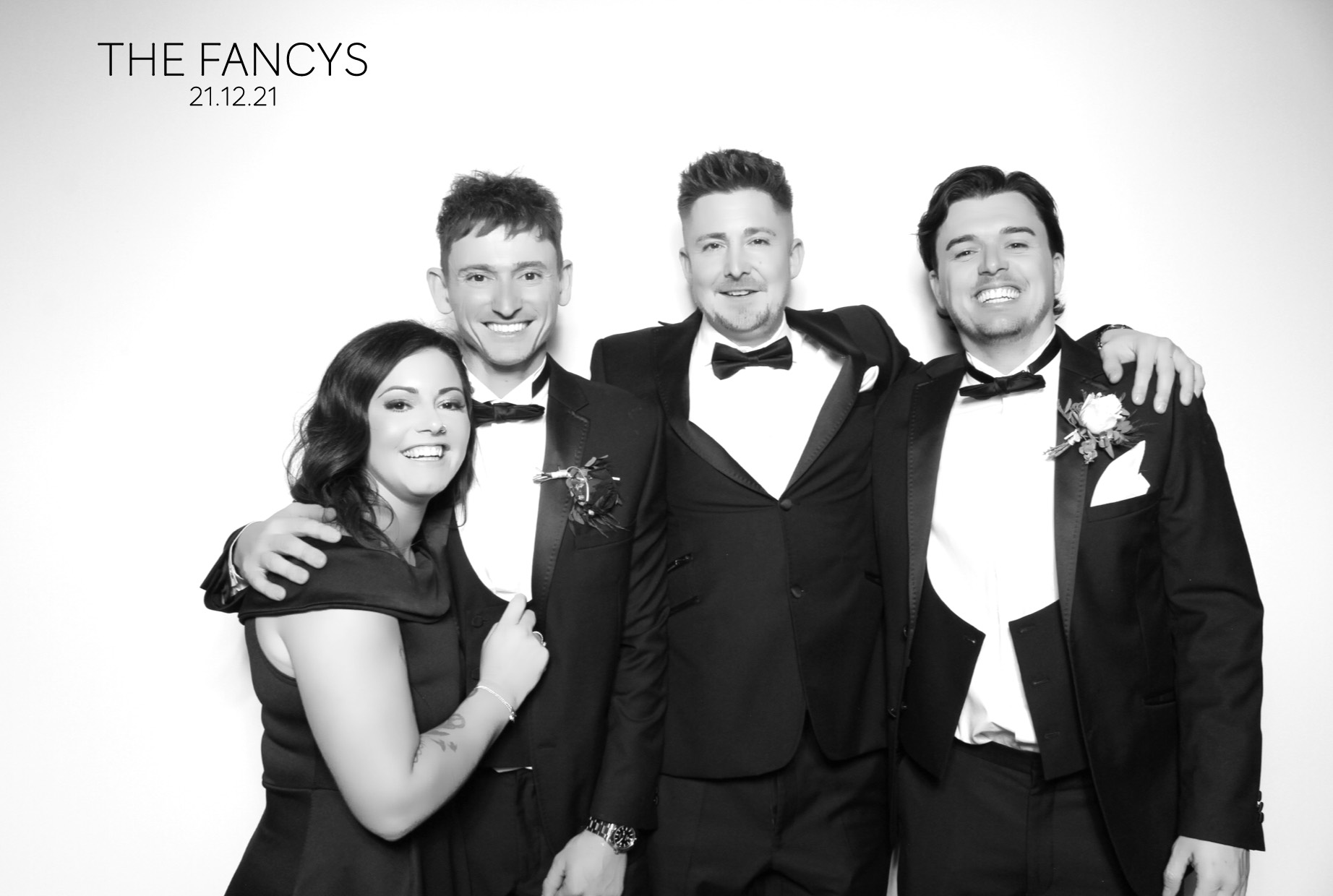 Tom & Ellen | View more photos from the event at images.mobile-photo-booth.com/u/MobilePhotoBoothUK/Tom-Ellen