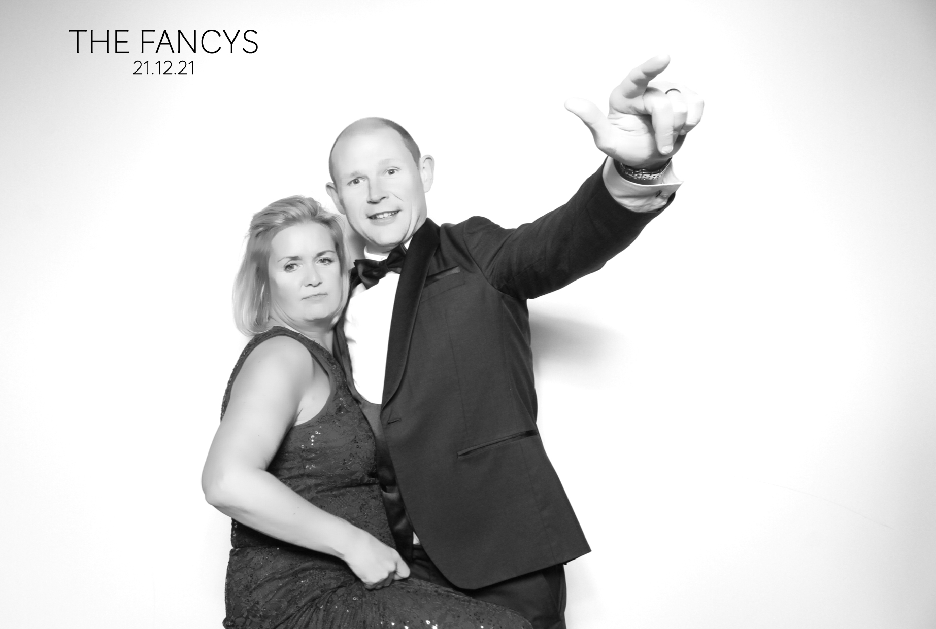 Tom & Ellen | View more photos from the event at images.mobile-photo-booth.com/u/MobilePhotoBoothUK/Tom-Ellen