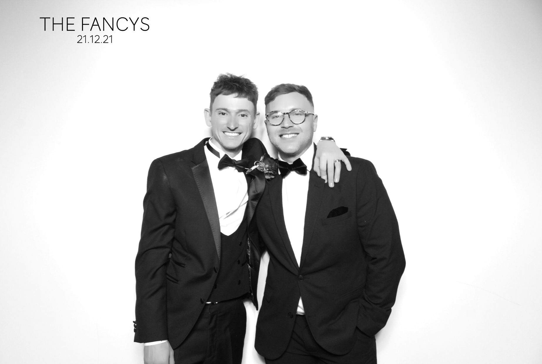 Tom & Ellen | View more photos from the event at images.mobile-photo-booth.com/u/MobilePhotoBoothUK/Tom-Ellen