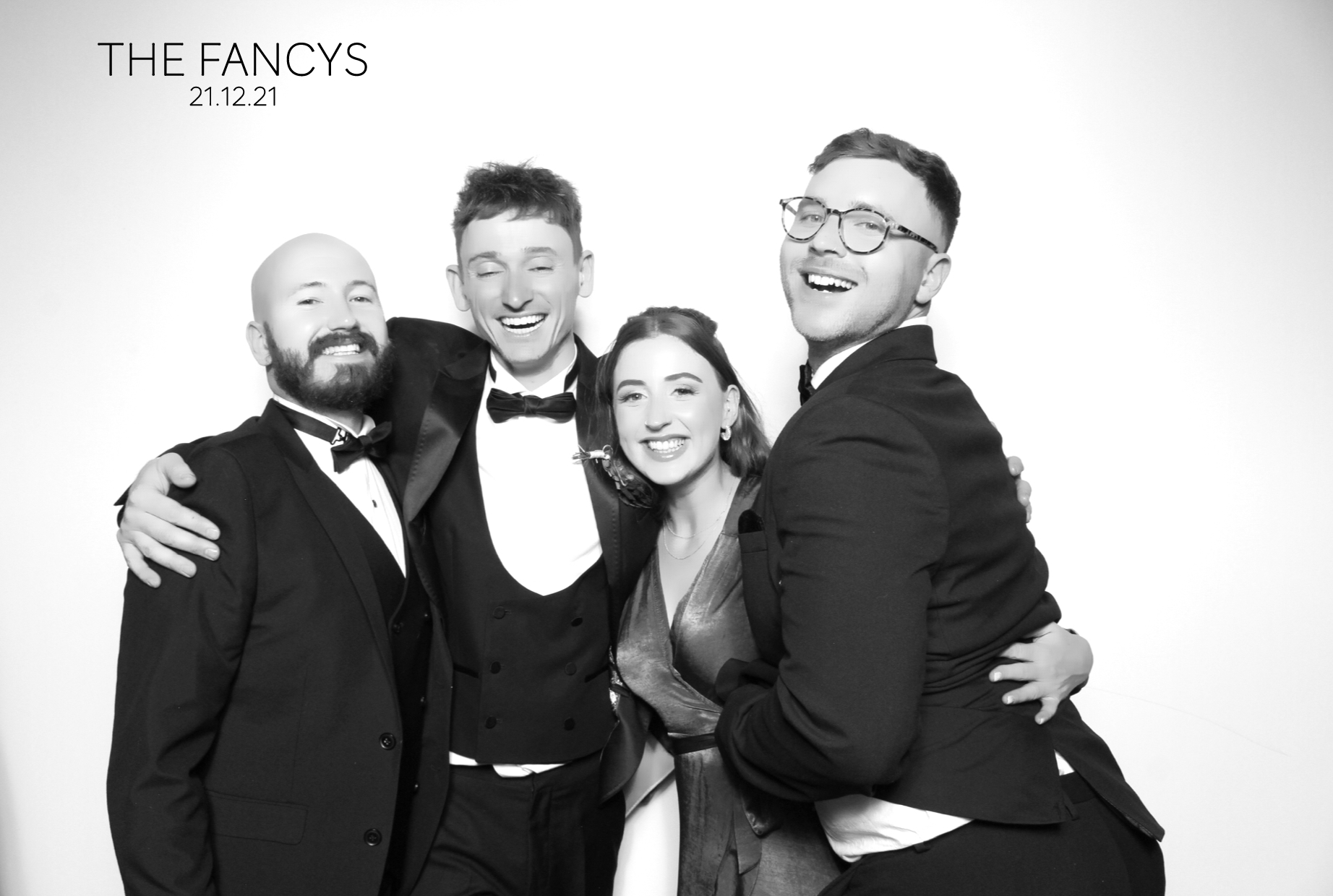 Tom & Ellen | View more photos from the event at images.mobile-photo-booth.com/u/MobilePhotoBoothUK/Tom-Ellen