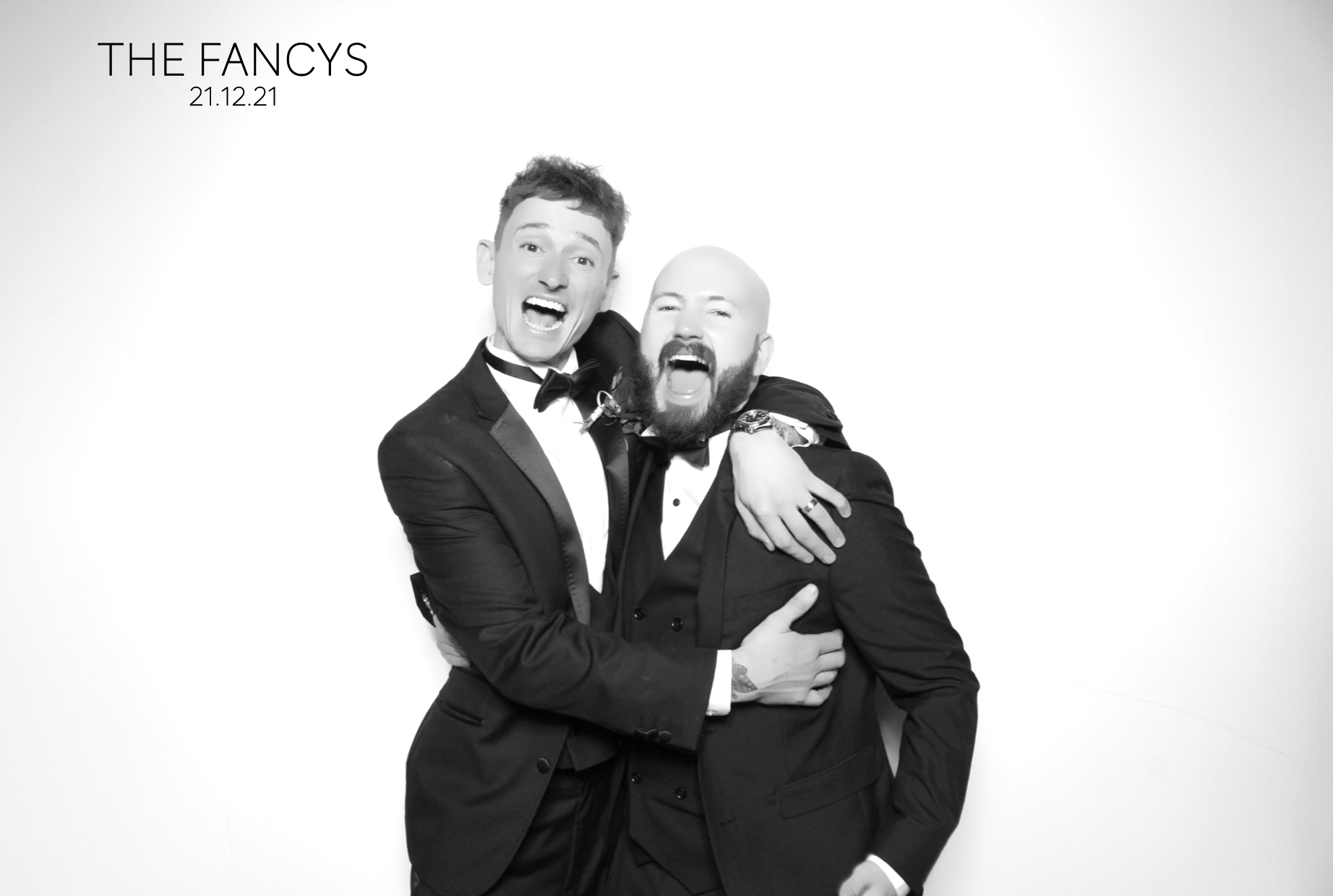 Tom & Ellen | View more photos from the event at images.mobile-photo-booth.com/u/MobilePhotoBoothUK/Tom-Ellen
