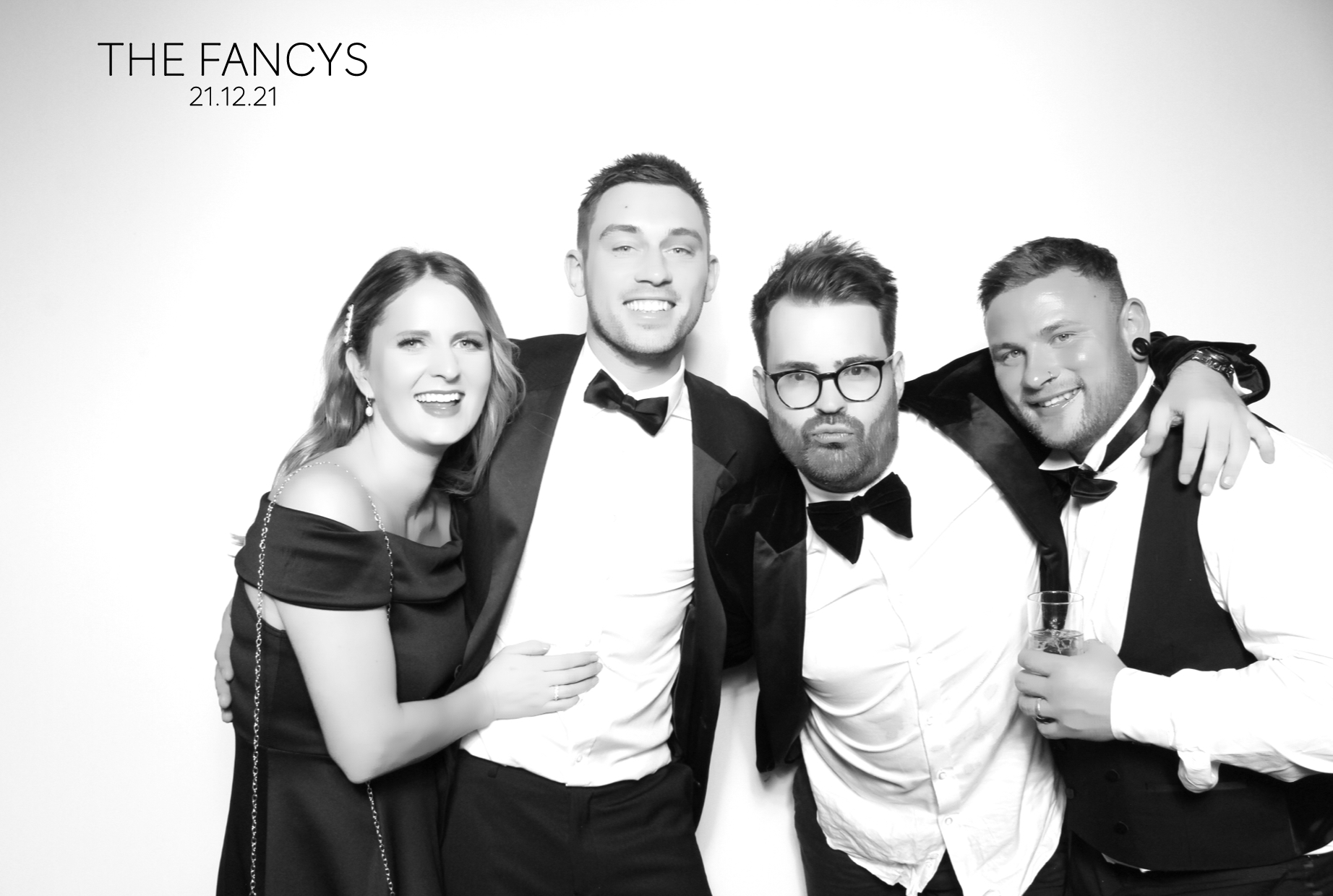 Tom & Ellen | View more photos from the event at images.mobile-photo-booth.com/u/MobilePhotoBoothUK/Tom-Ellen