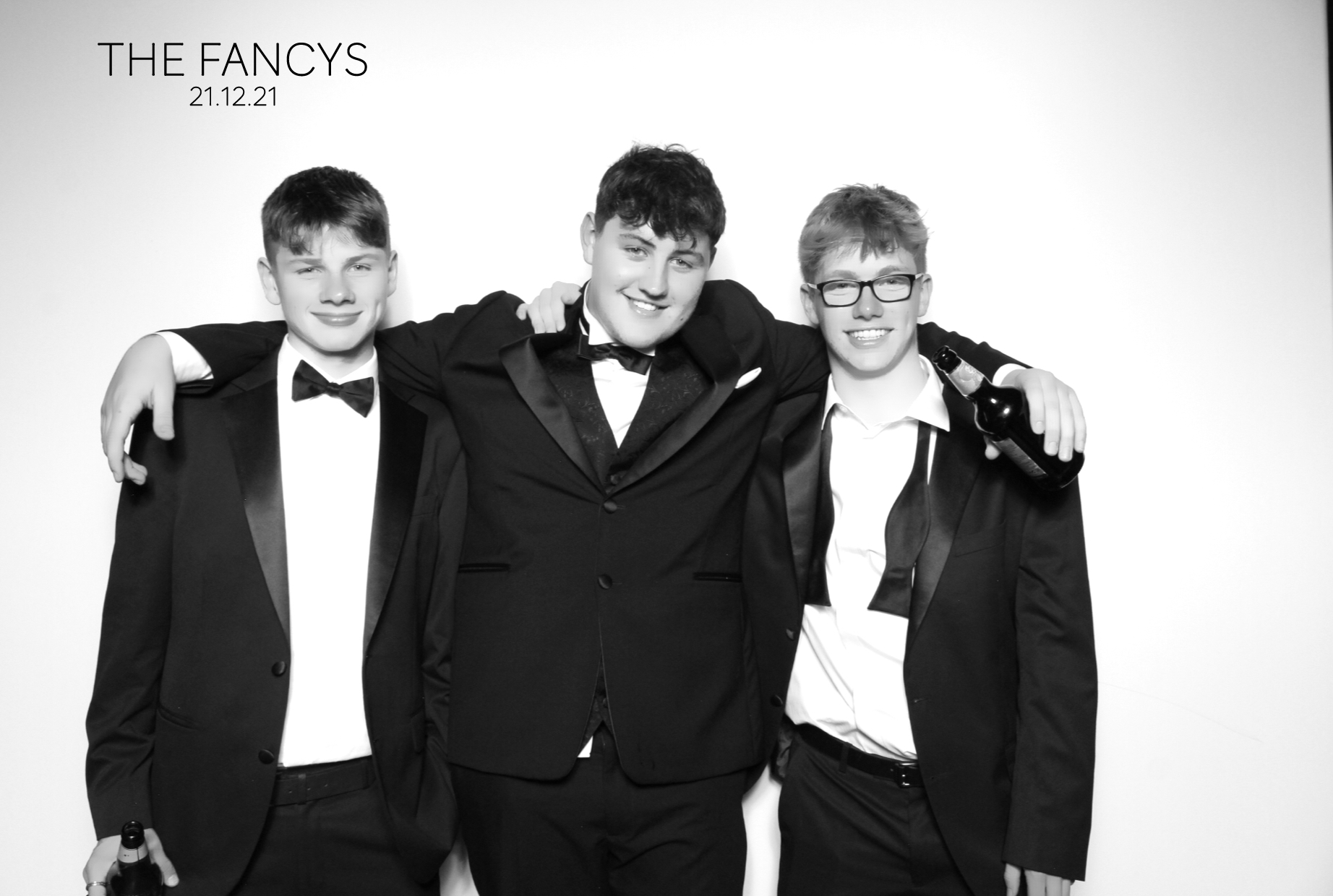 Tom & Ellen | View more photos from the event at images.mobile-photo-booth.com/u/MobilePhotoBoothUK/Tom-Ellen
