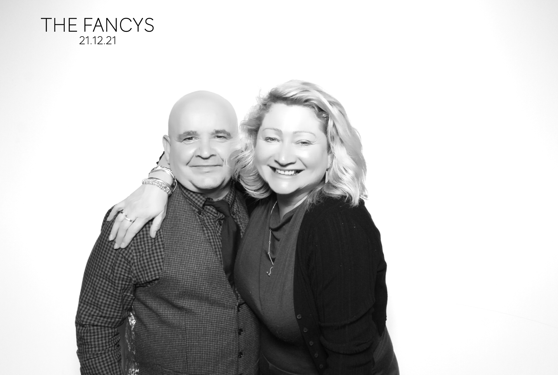 Tom & Ellen | View more photos from the event at images.mobile-photo-booth.com/u/MobilePhotoBoothUK/Tom-Ellen