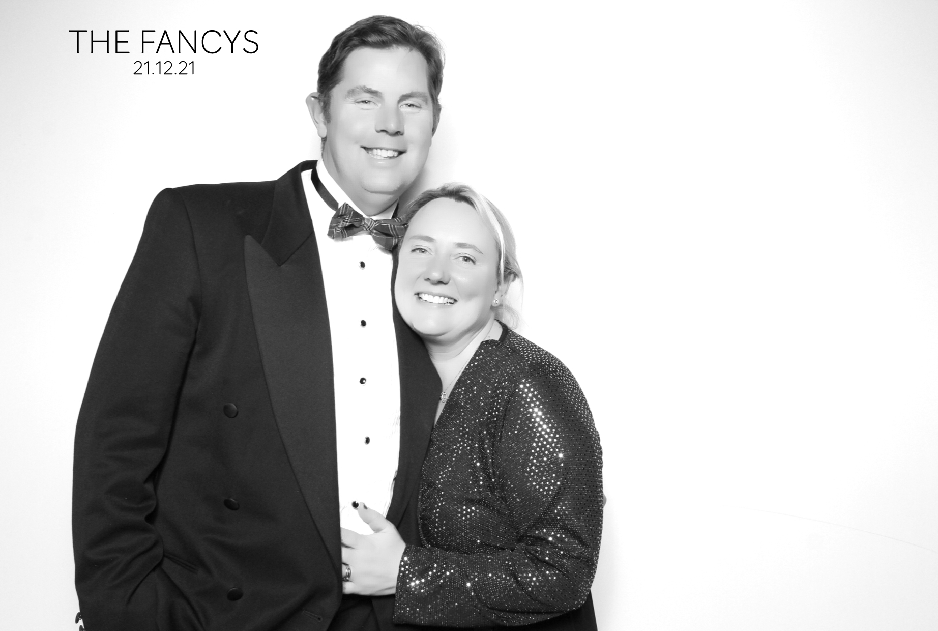 Tom & Ellen | View more photos from the event at images.mobile-photo-booth.com/u/MobilePhotoBoothUK/Tom-Ellen