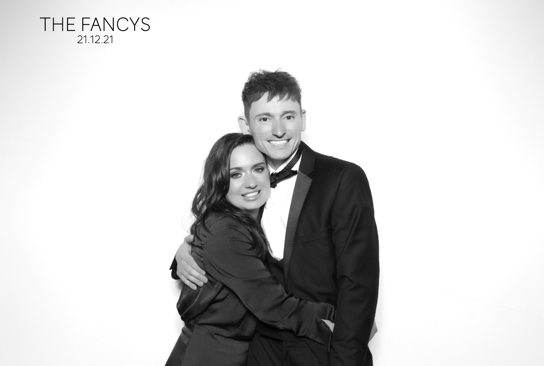 Tom & Ellen | View more photos from the event at images.mobile-photo-booth.com/u/MobilePhotoBoothUK/Tom-Ellen