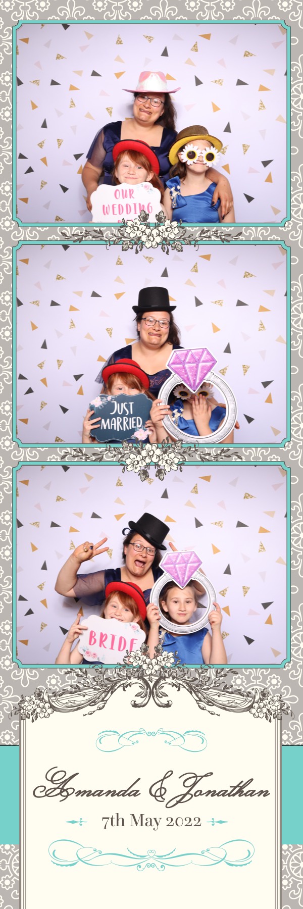 Amanda & Jonathan | View more photos from the event at images.mobile-photo-booth.com/u/MobilePhotoBoothUK/Amanda-Jonathan