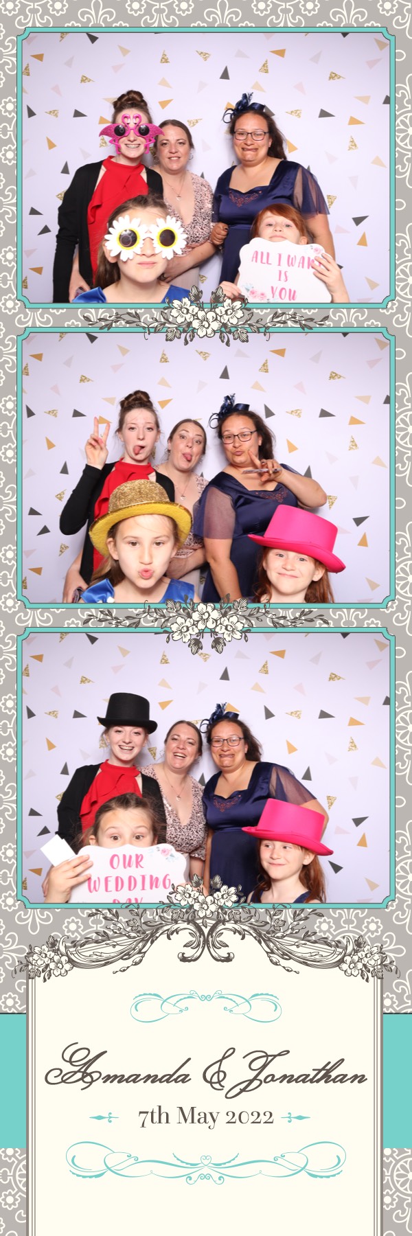 Amanda & Jonathan | View more photos from the event at images.mobile-photo-booth.com/u/MobilePhotoBoothUK/Amanda-Jonathan