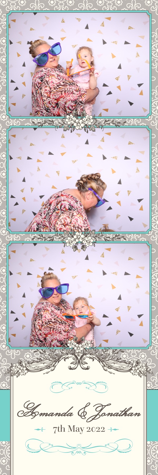 Amanda & Jonathan | View more photos from the event at images.mobile-photo-booth.com/u/MobilePhotoBoothUK/Amanda-Jonathan