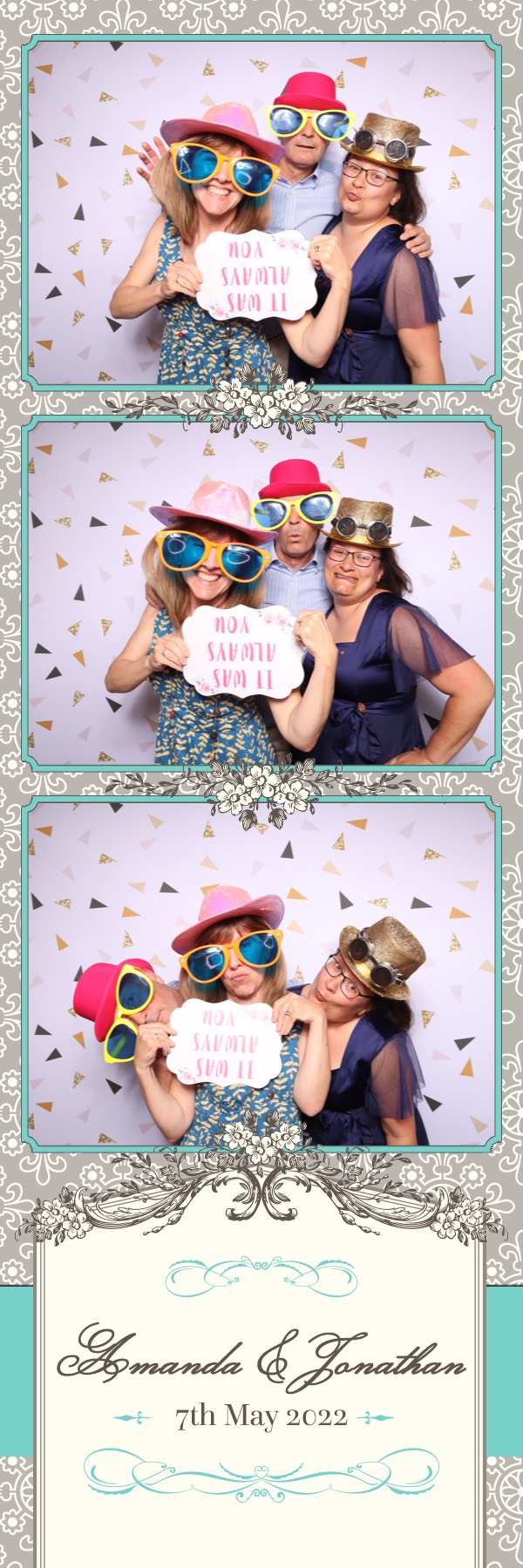 Amanda & Jonathan | View more photos from the event at images.mobile-photo-booth.com/u/MobilePhotoBoothUK/Amanda-Jonathan