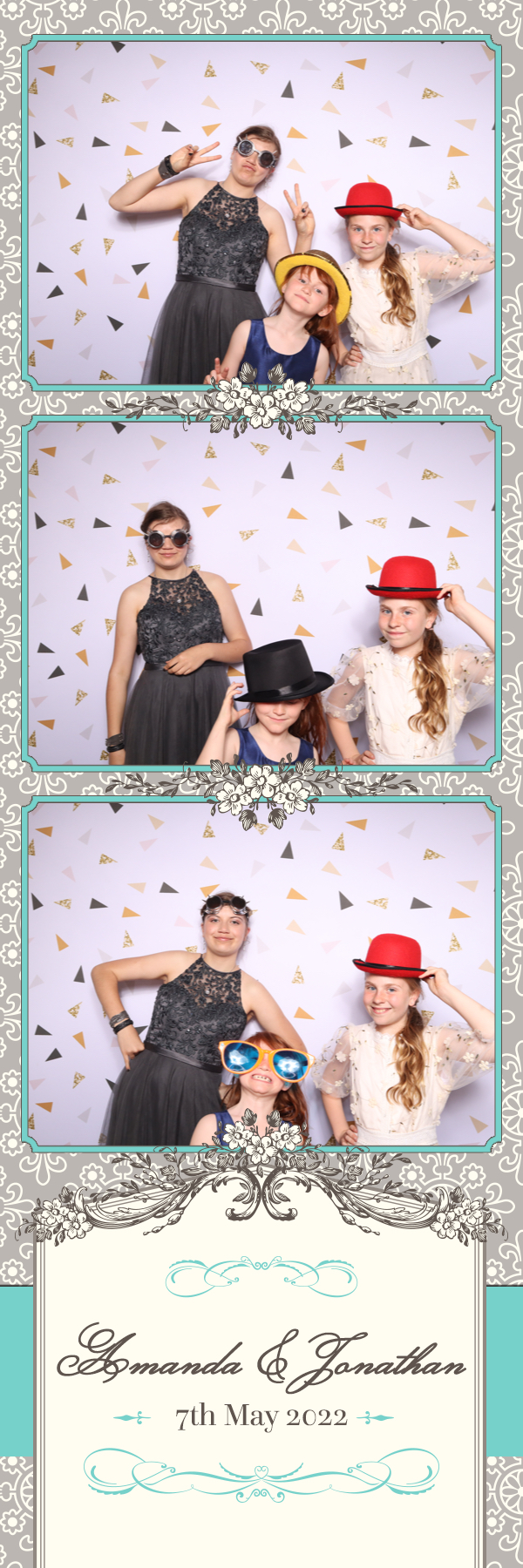 Amanda & Jonathan | View more photos from the event at images.mobile-photo-booth.com/u/MobilePhotoBoothUK/Amanda-Jonathan