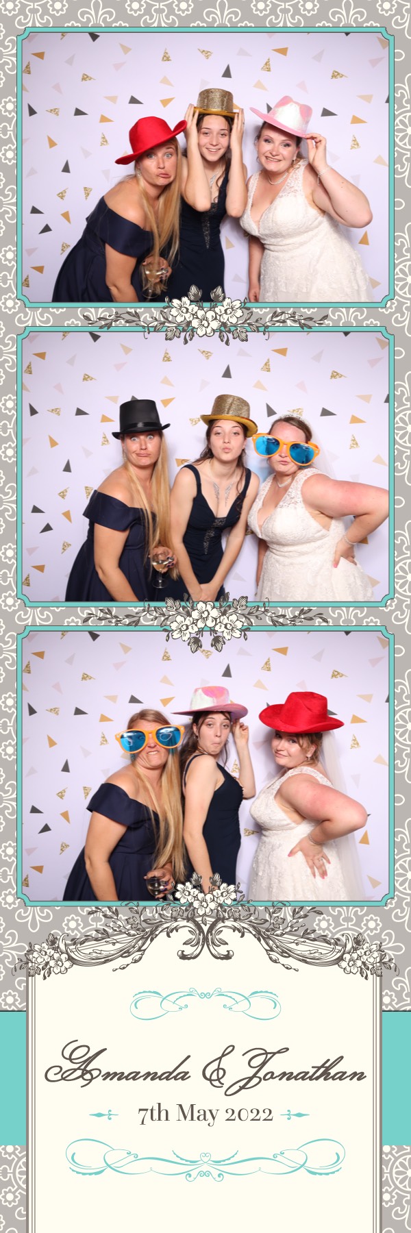 Amanda & Jonathan | View more photos from the event at images.mobile-photo-booth.com/u/MobilePhotoBoothUK/Amanda-Jonathan