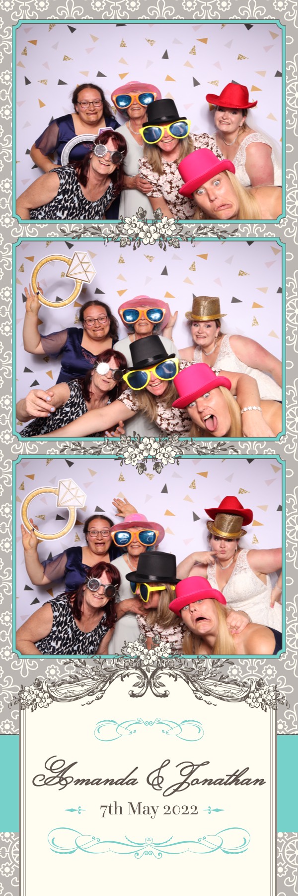 Amanda & Jonathan | View more photos from the event at images.mobile-photo-booth.com/u/MobilePhotoBoothUK/Amanda-Jonathan