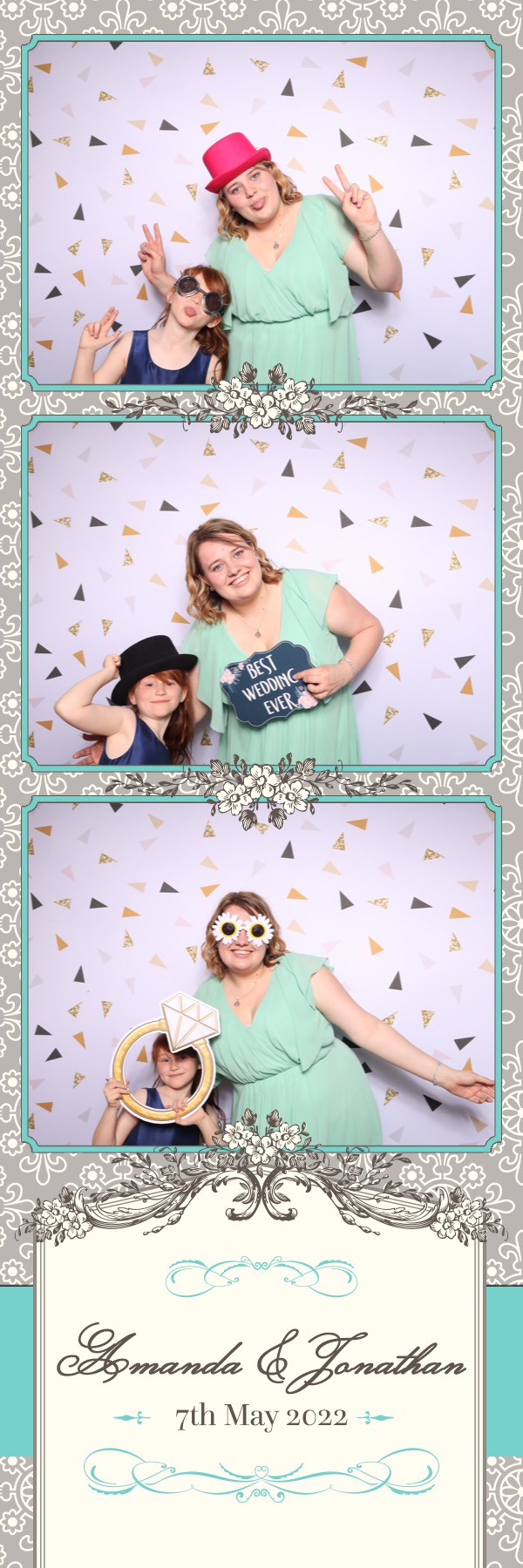 Amanda & Jonathan | View more photos from the event at images.mobile-photo-booth.com/u/MobilePhotoBoothUK/Amanda-Jonathan