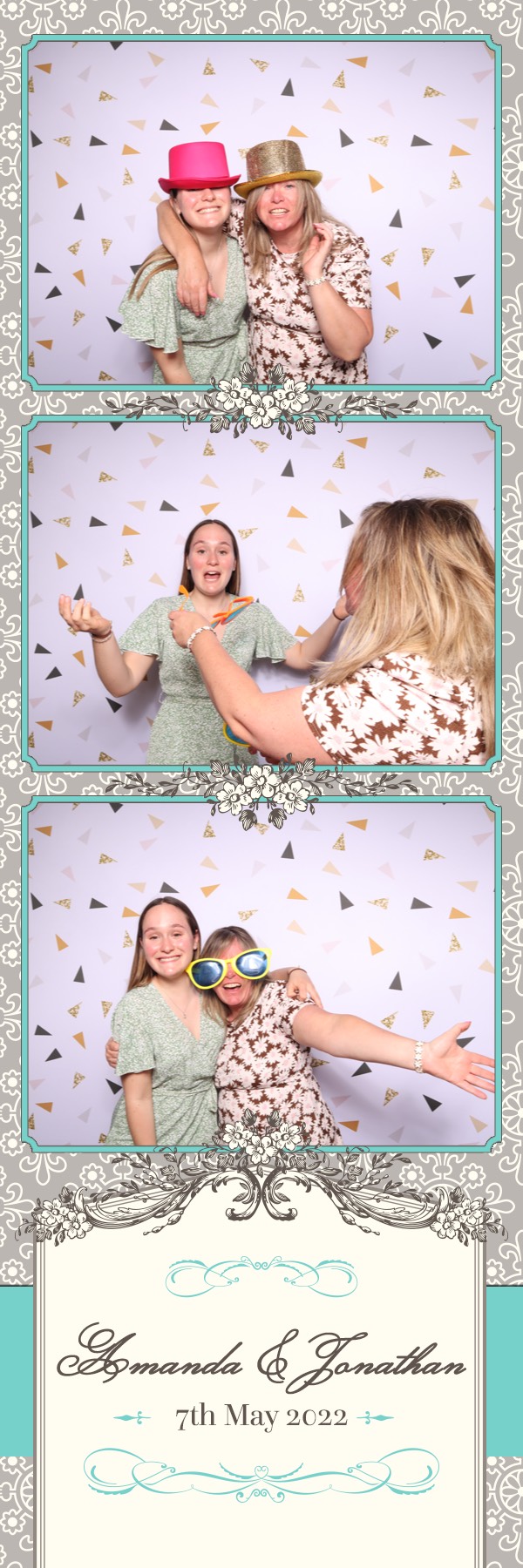 Amanda & Jonathan | View more photos from the event at images.mobile-photo-booth.com/u/MobilePhotoBoothUK/Amanda-Jonathan