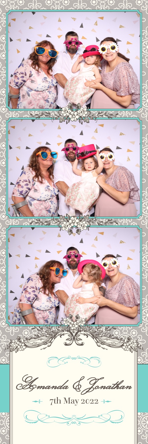 Amanda & Jonathan | View more photos from the event at images.mobile-photo-booth.com/u/MobilePhotoBoothUK/Amanda-Jonathan