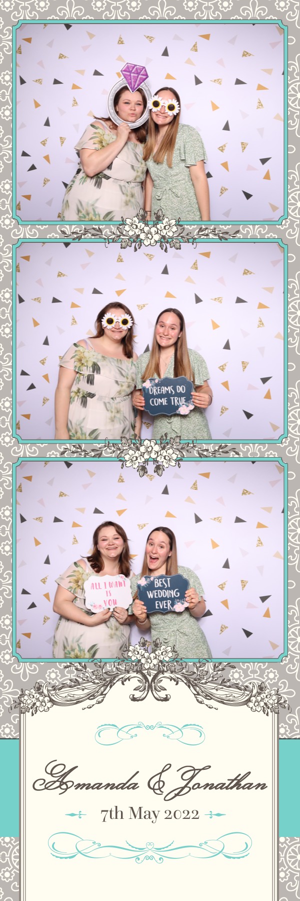 Amanda & Jonathan | View more photos from the event at images.mobile-photo-booth.com/u/MobilePhotoBoothUK/Amanda-Jonathan