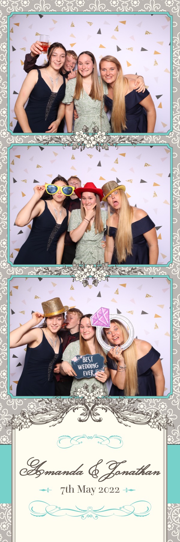 Amanda & Jonathan | View more photos from the event at images.mobile-photo-booth.com/u/MobilePhotoBoothUK/Amanda-Jonathan